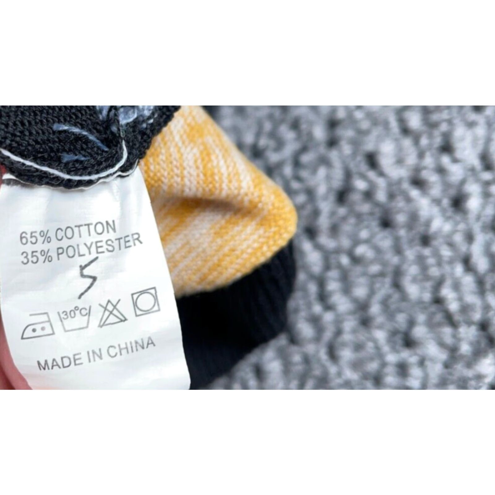 Vintage VINTAGE Y2K Style Striped Crewneck Sweater Women's XL Black Yellow Boxy Fit Knit Skater Crewneck Size XL / US 12-14 / IT 48-50 - 4 Thumbnail