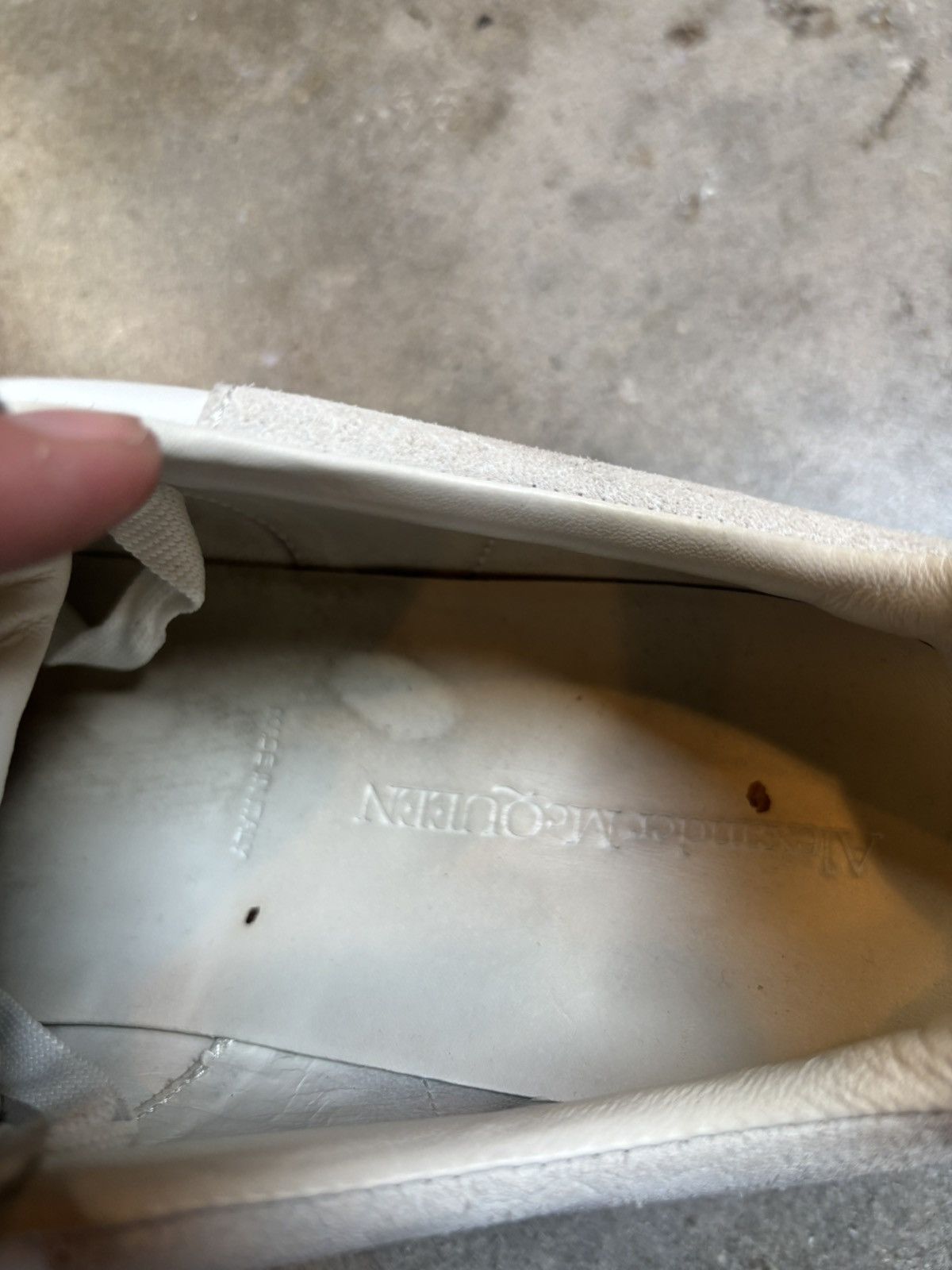 Alexander McQueen Alexander McQueen Oversized Sneaker Suede White Grey Size 12 Size US 12 / EU 45 - 7 Thumbnail