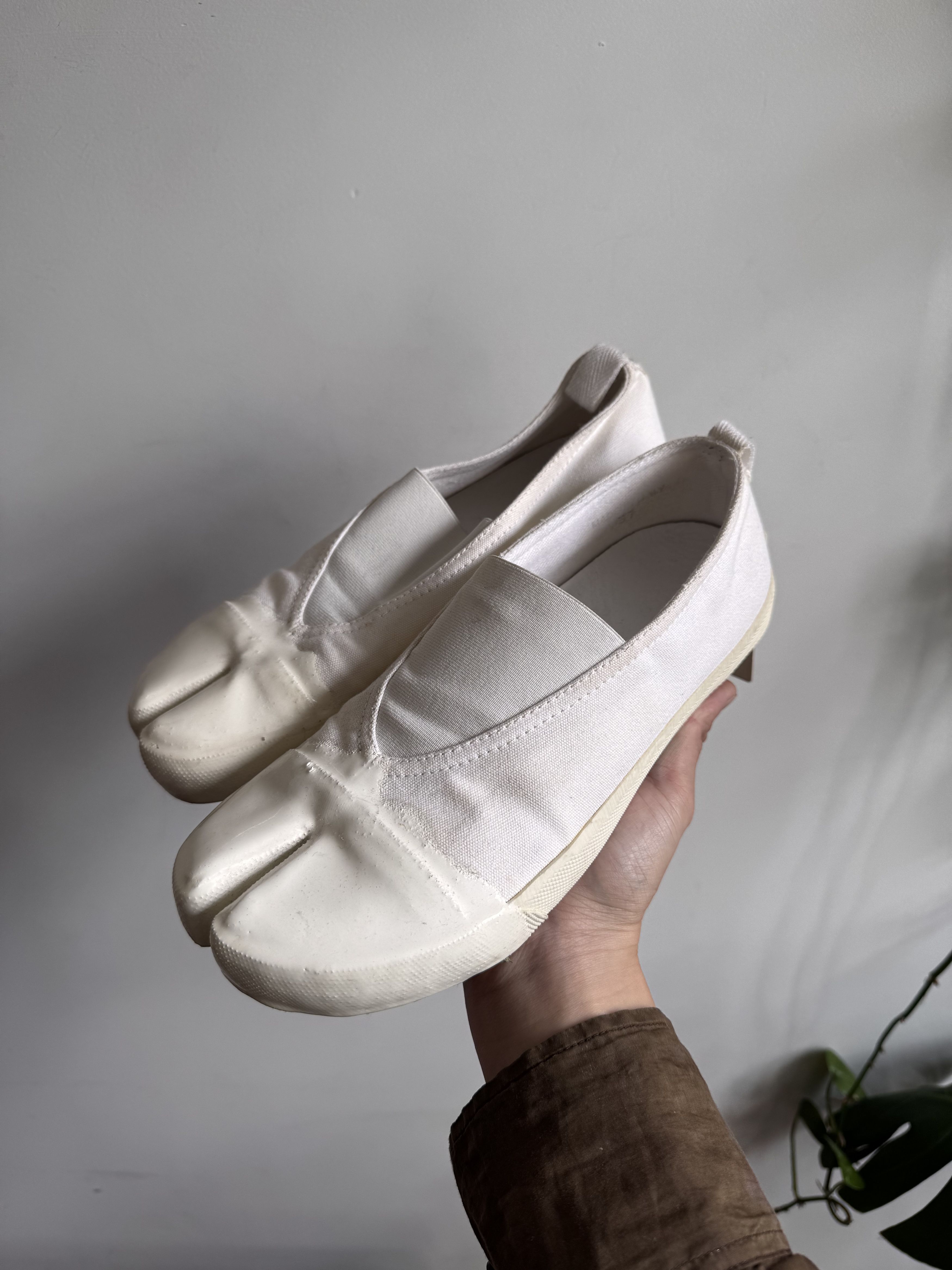 Maison Margiela Masion Margiela Tabi Canvas Rubber Slip on Sneaker Size 37 Size US 7 / IT 37 - 1 Thumbnail