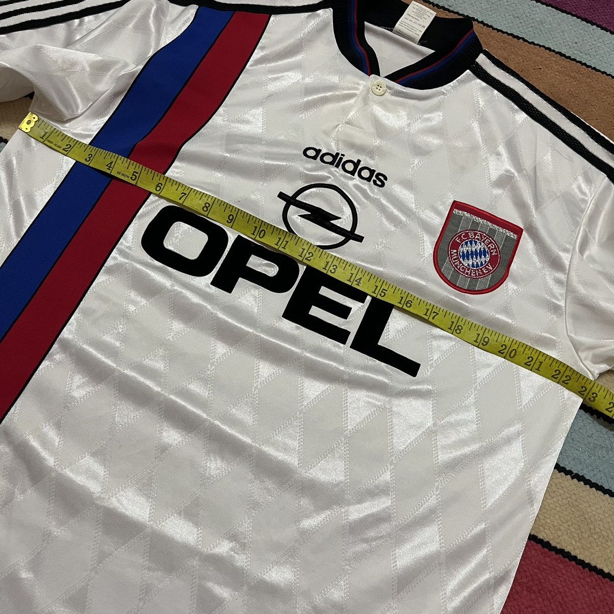 Japanese Brand × Vintage Authentic Vintage Buyern Munich Home 1996-1997 Jersey Size US L / EU 52-54 / 3 - 10 Thumbnail
