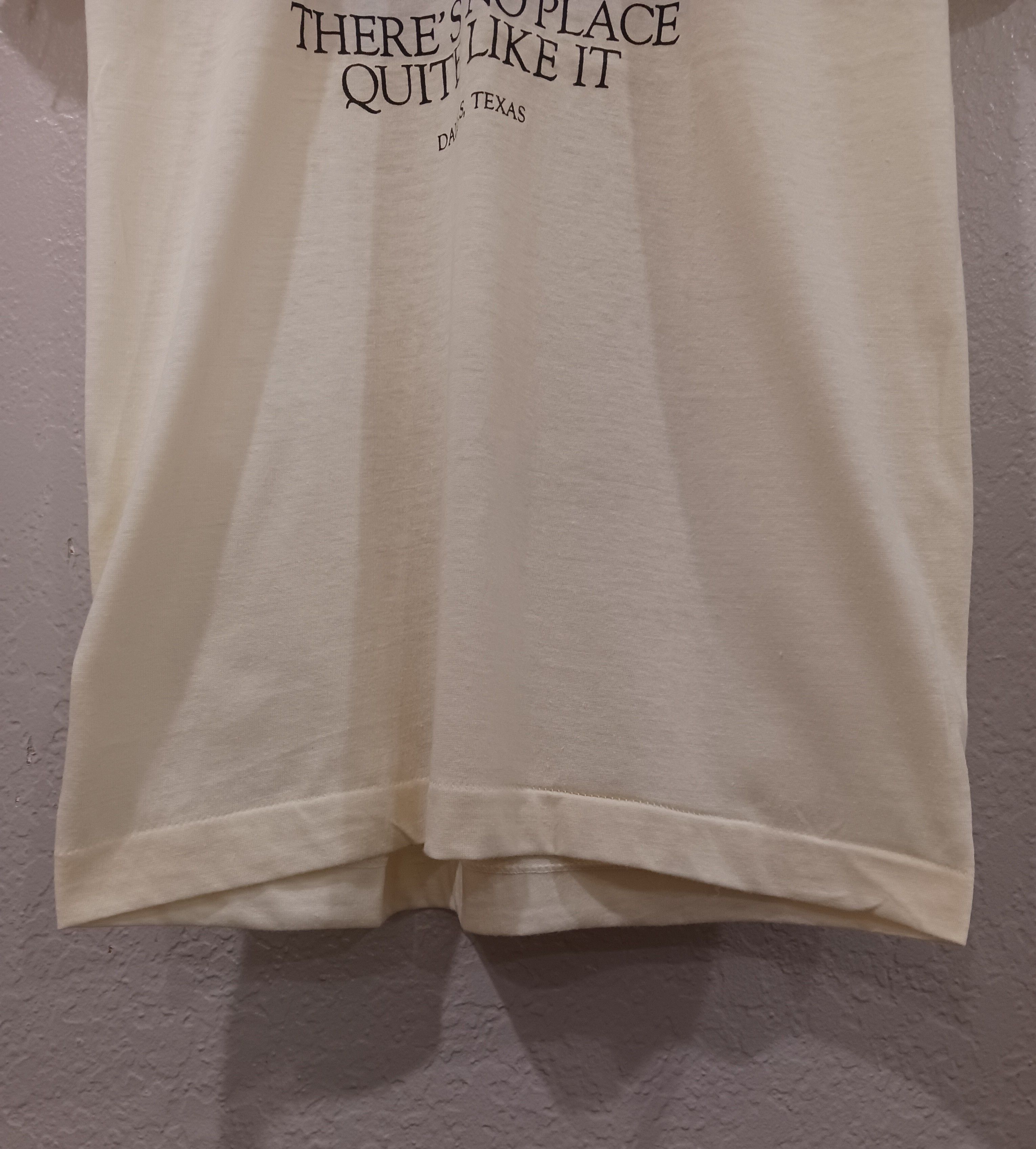 Vintage Dave & Buster's Dallas, Texas 1980s Vintage Screen Stars Tee Size US M / EU 48-50 / 2 - 6 Thumbnail