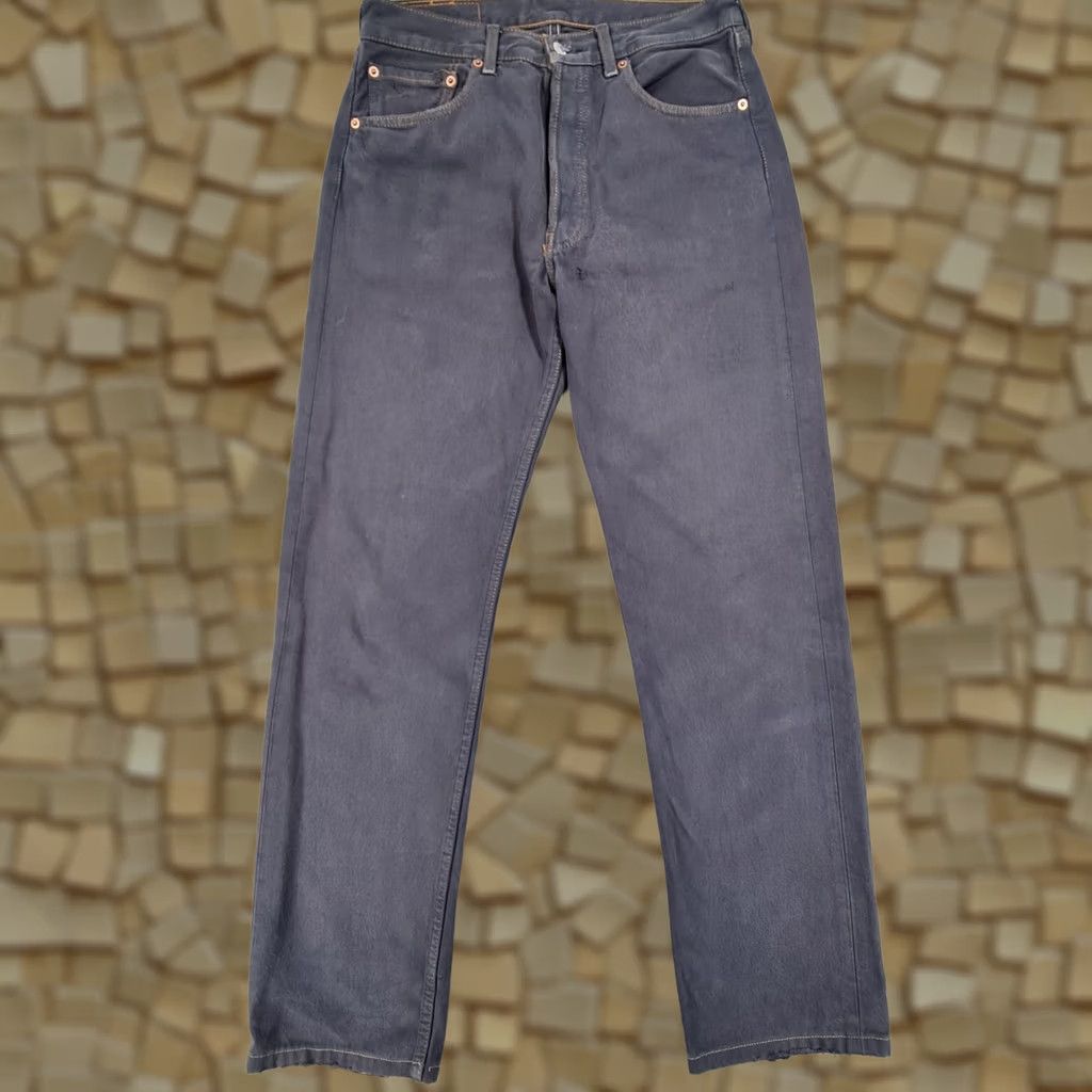 Levi's VINTAGE Levi's 501 Jeans Grey W31 L32 Regular Straight Distressed 90s Spain Made Mens Jeans Size US 31 - 1 Thumbnail