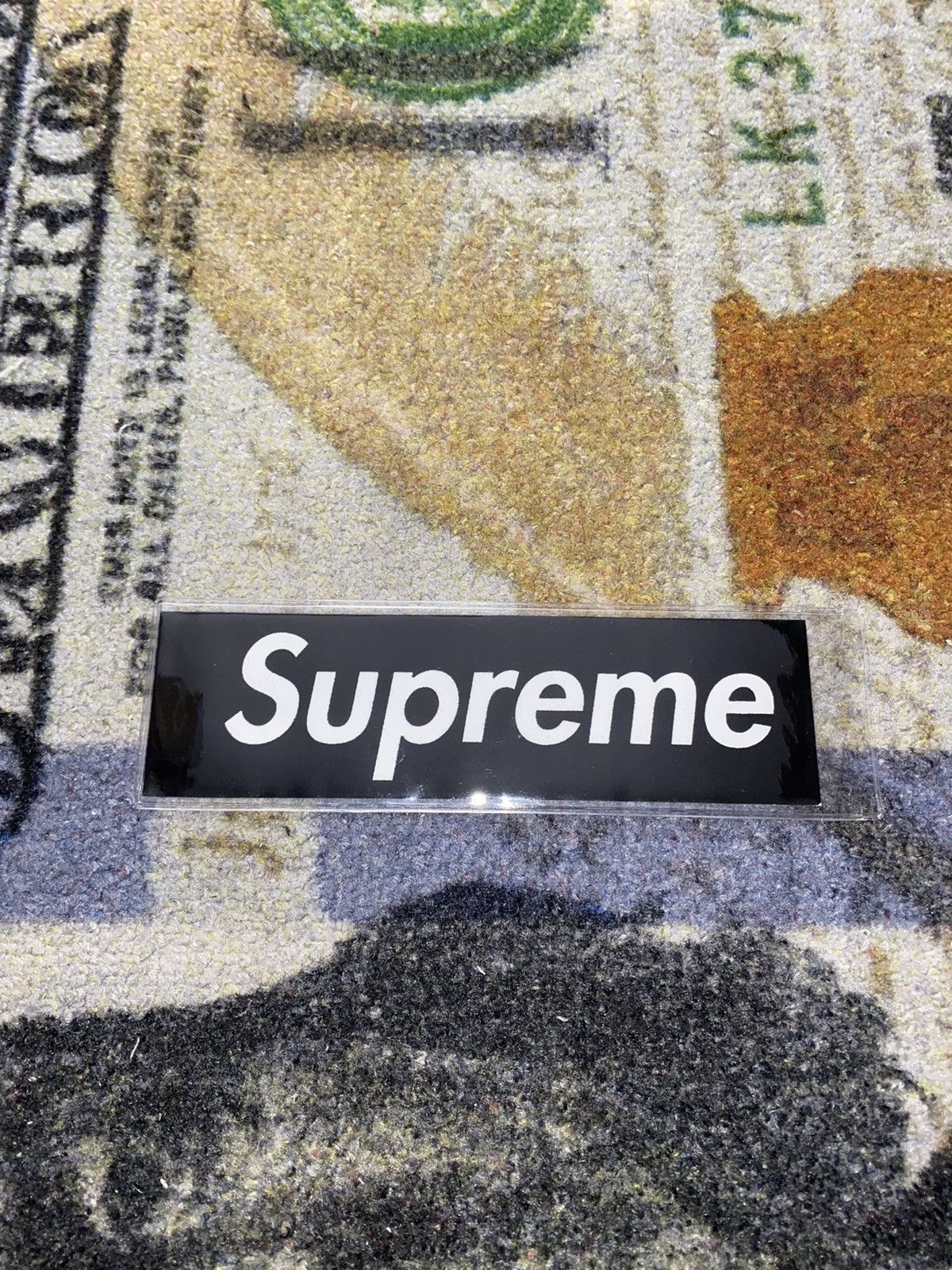 Supreme Supreme Felt Box Logo Sticker Size ONE SIZE - 1 Thumbnail