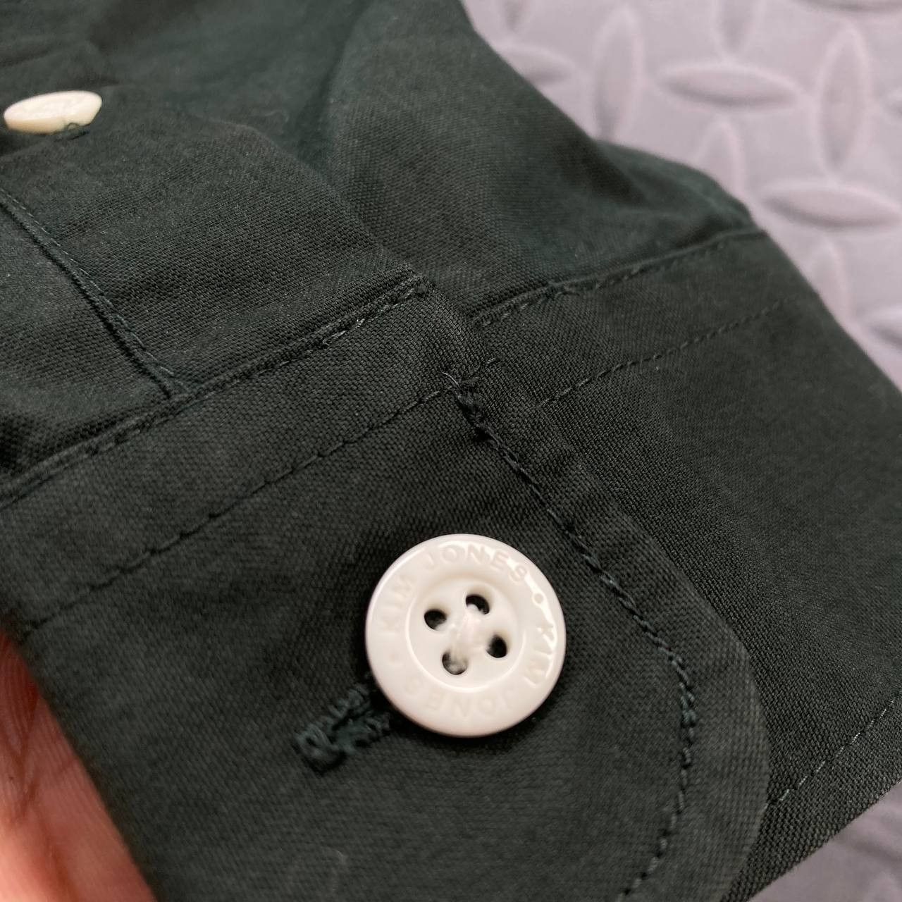 GU × Kim Jones AW06/18 Reissued Tactical Strap Military Shirt Size US S / EU 44-46 / 1 - 10 Thumbnail