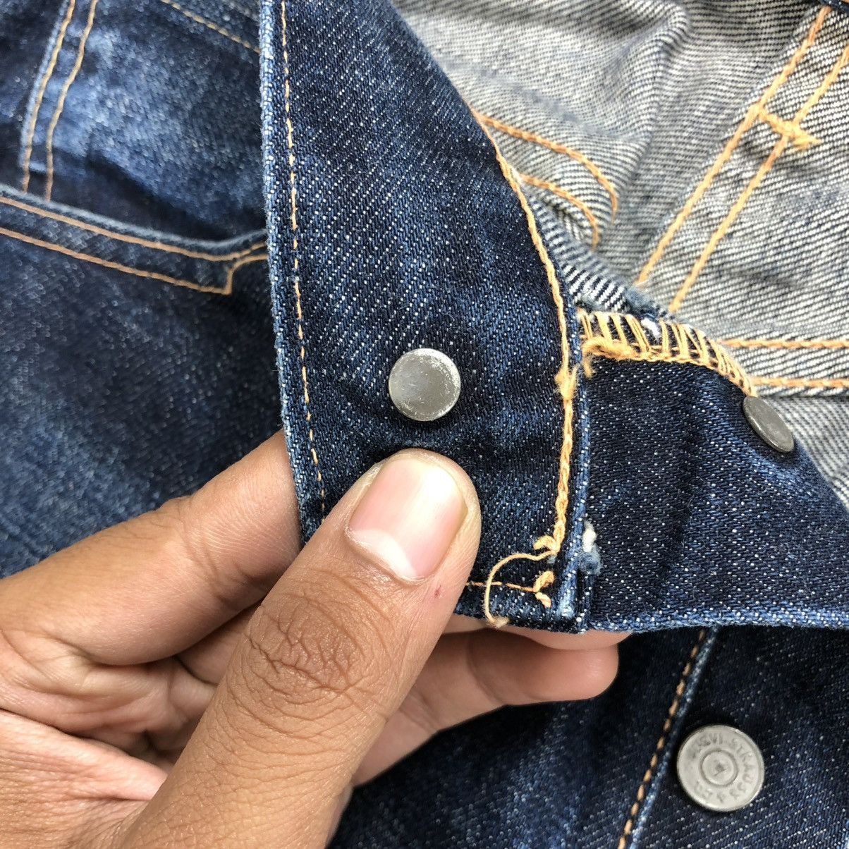 Levi's Vintage Clothing Vtg Levis 501XX LVC 37501 Buckle Back Selvedge Faded Jeans Size US 30 / EU 46 - 8 Thumbnail