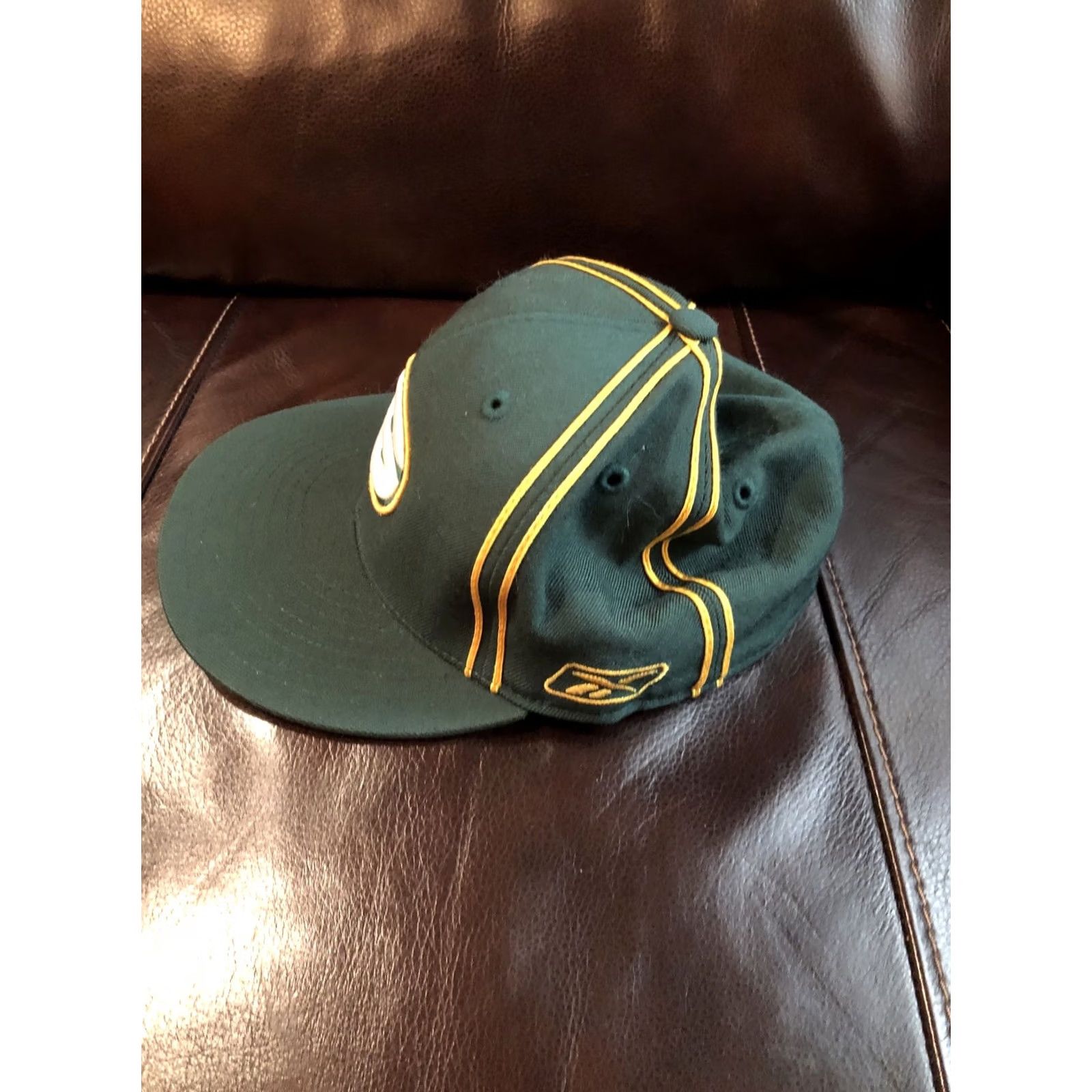 Reebok VINTAGE Reebok Green Bay Packers 100% Wool Fitted Hat Cap Size 7 1/4 Green Baseball Cap Mens Womens Size ONE SIZE - 2 Thumbnail