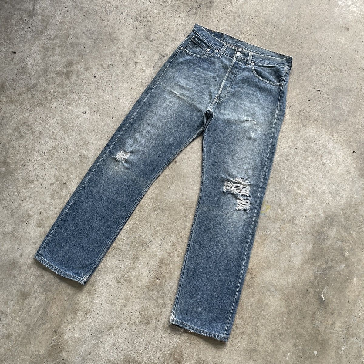 Levi's Vintage Levi’s 501 Faded Distressed Jeans Pants Denim W32 Size US 32 / EU 48 - 2 Thumbnail