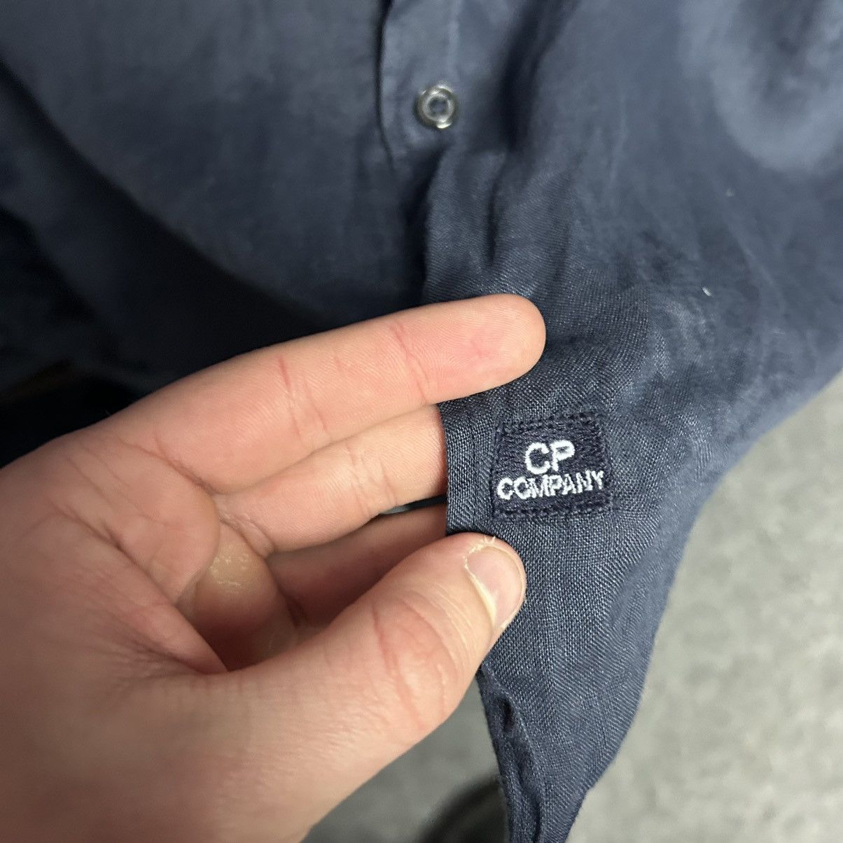 C.P. Company Luxury C.P. Company small logo 100% linen button shirt sizeS Size US S / EU 44-46 / 1 - 6 Thumbnail