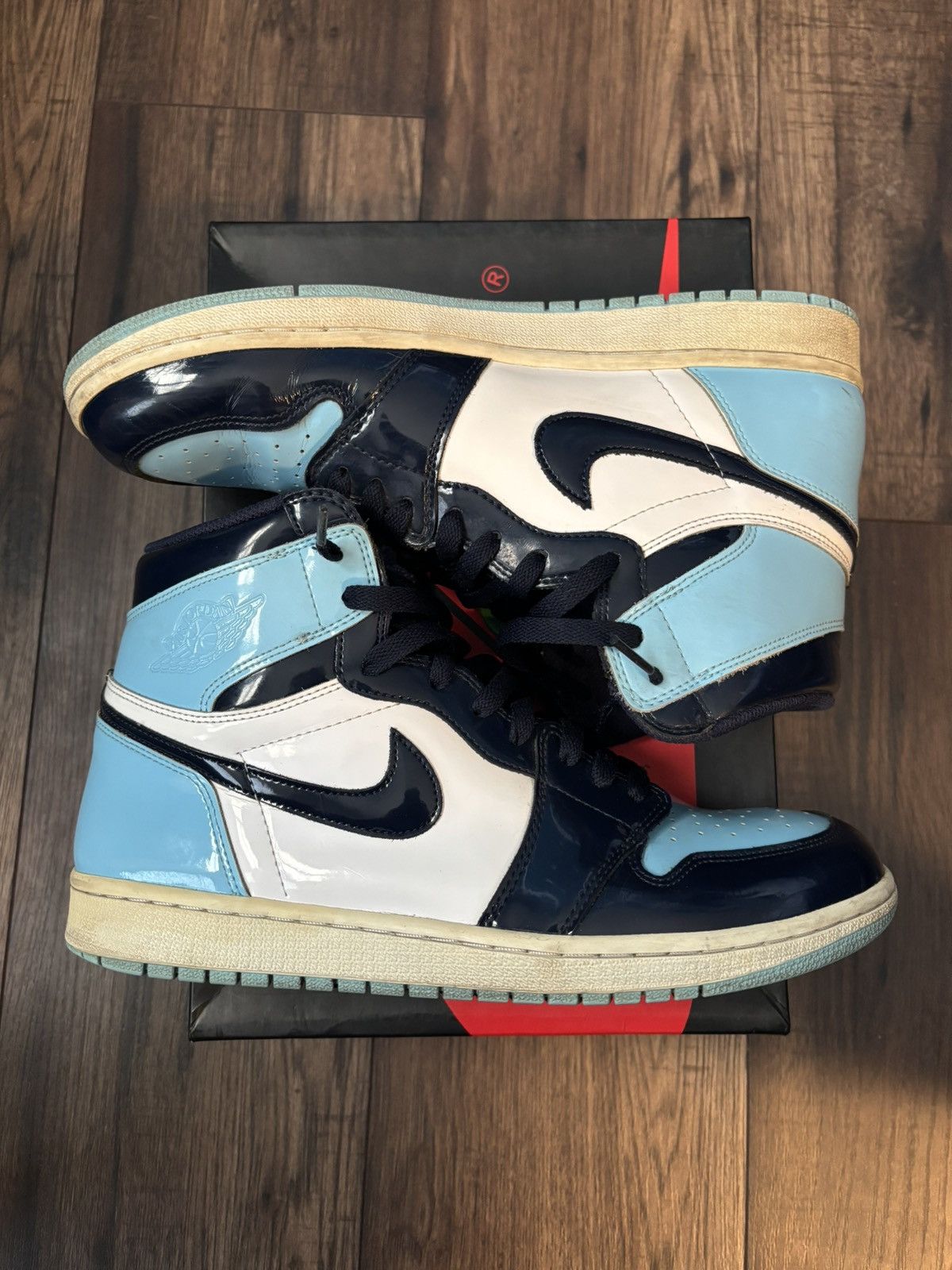Nike Size 10 - Jordan 1 UNC Patent Size US 10 / EU 43 - 3 Thumbnail