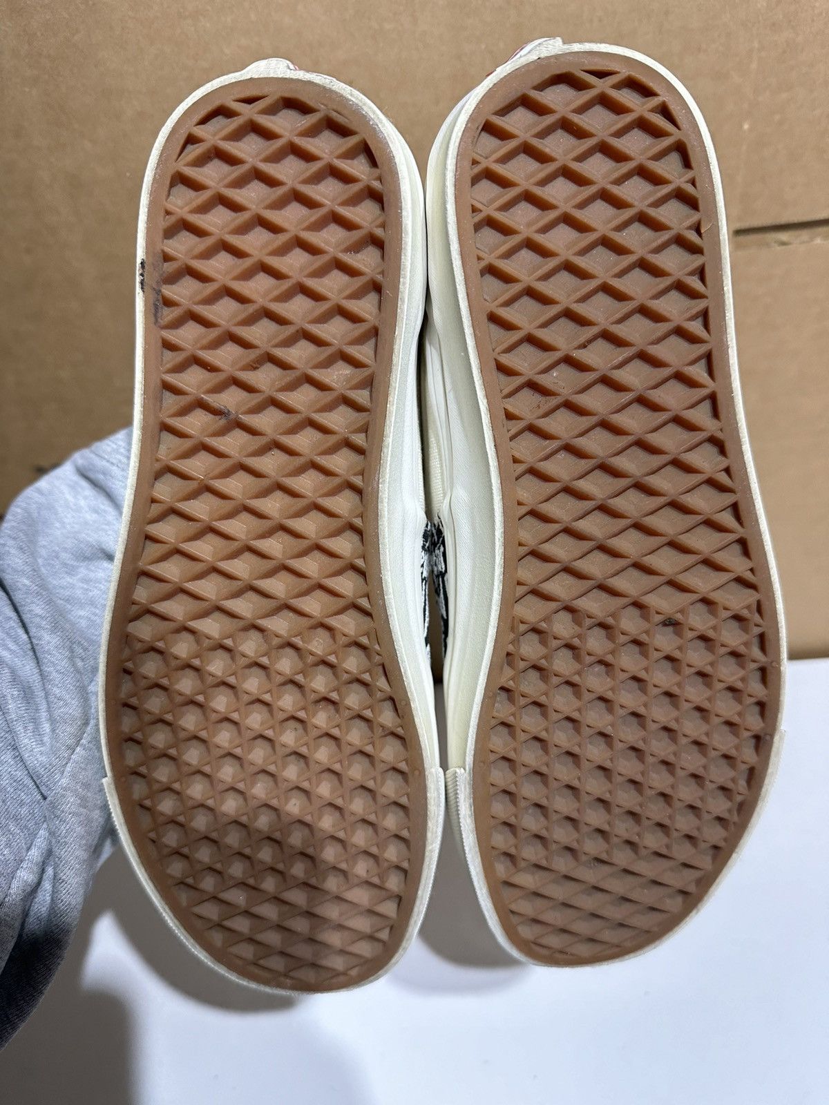 Fear of God × Vans Fear of God x Vans Era 95 DX White Black 1.0 Size US 7 / EU 40 - 11 Thumbnail