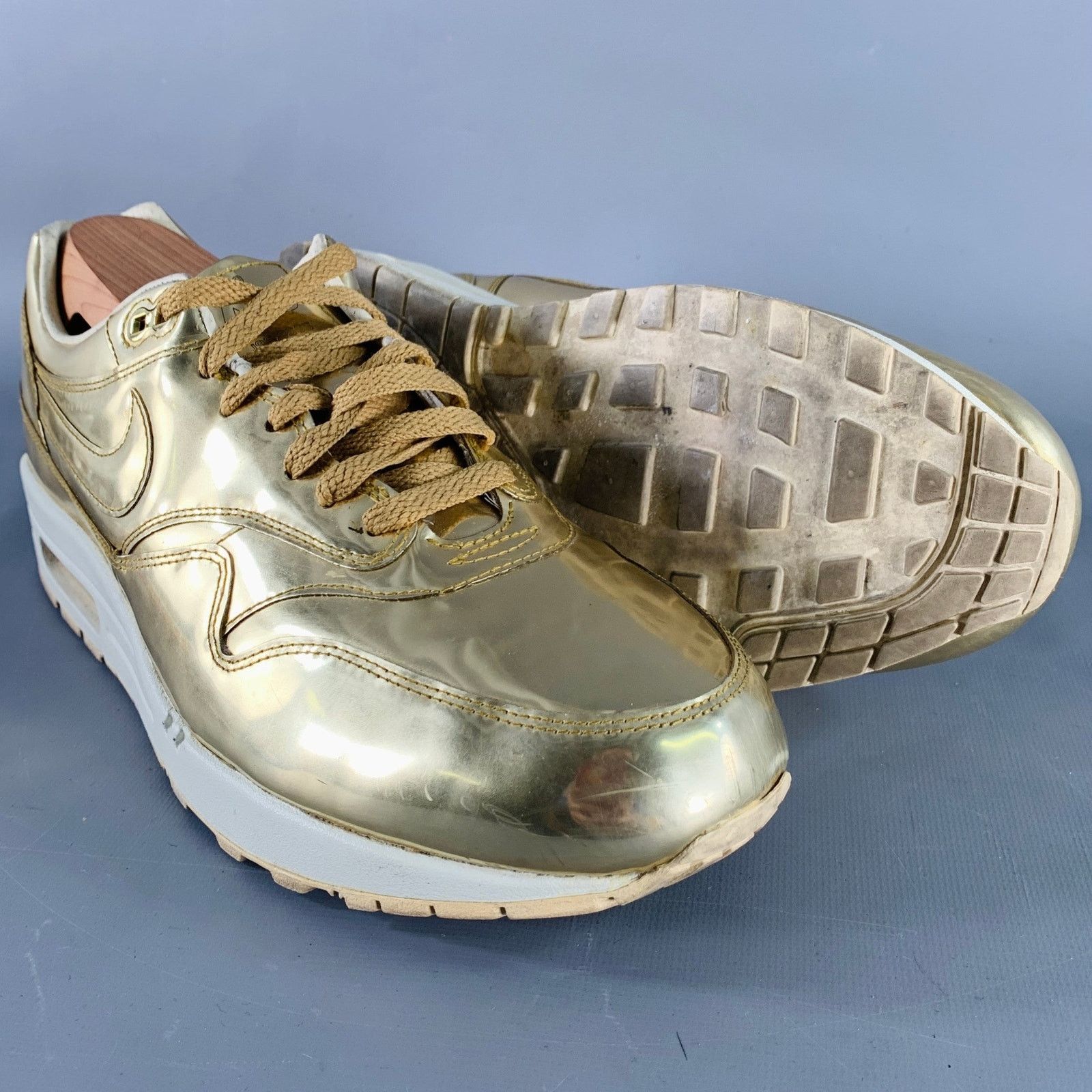 Nike 2020 30th Anniversary Size 12 Gold Metallic Low Top Sneakers Size US 12 / EU 45 - 5 Thumbnail