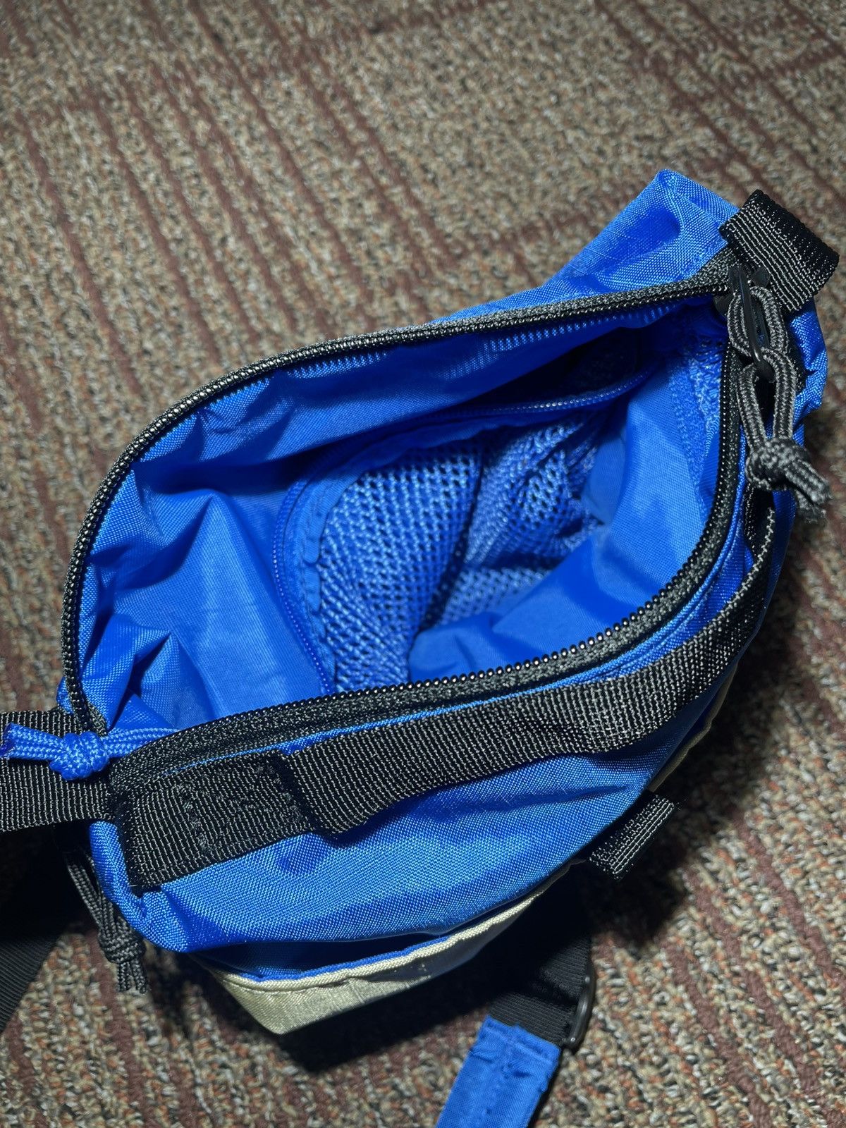Supreme Supreme Logo Shoulder Bag FW23 Size ONE SIZE - 2 Thumbnail