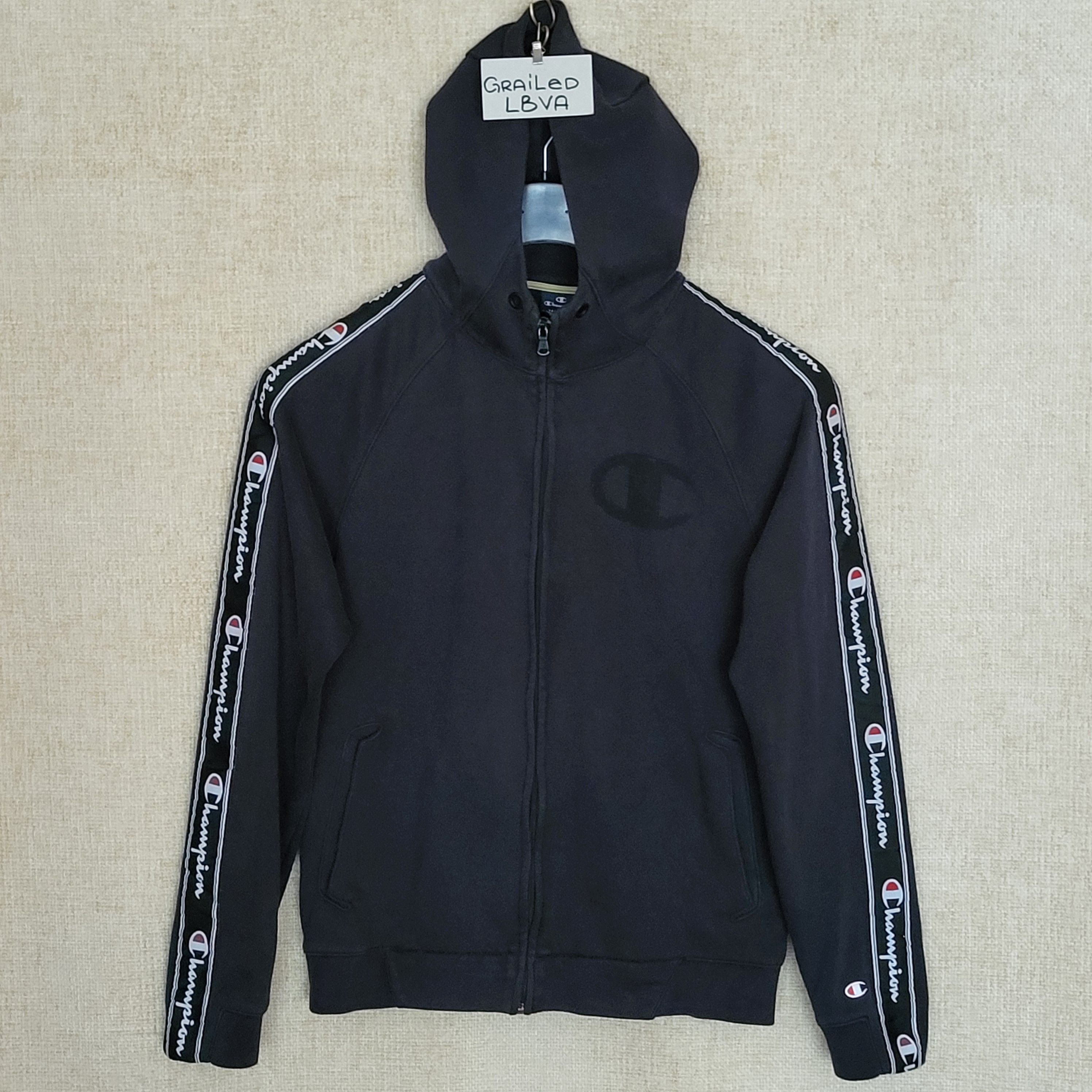 Champion Vintage Y2K Champion Hoodie size M Size US M / EU 48-50 / 2 - 2 Thumbnail