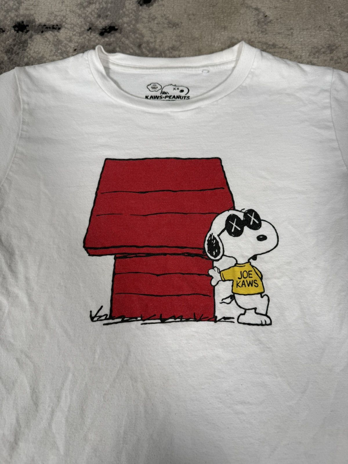 Kaws × Peanuts × Uniqlo Rare Uniqlo x Kaws x Peanuts Snoopy Single Stitch T-Shirt Size XS / US 0-2 / IT 36-38 - 3 Thumbnail