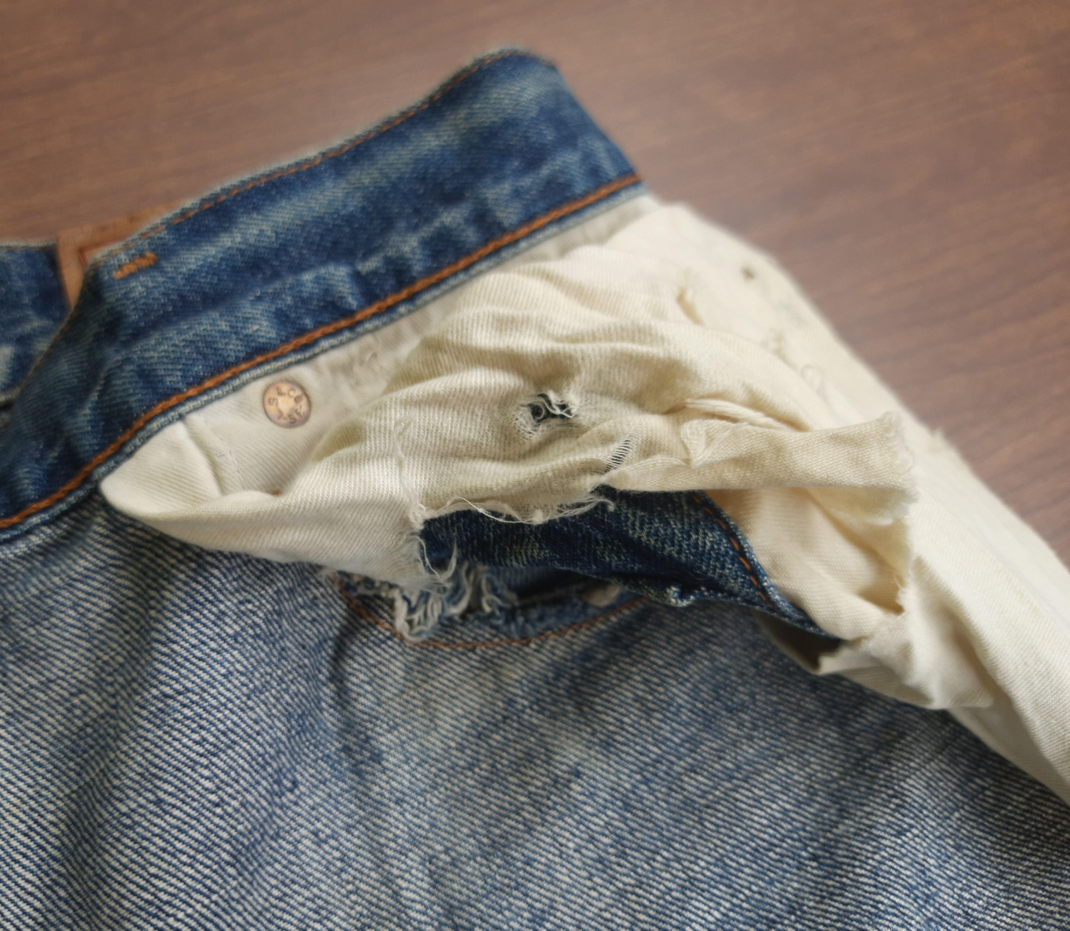 Japanese Brand Distressed Vintage Levis Big E Selvedge Denim Pants Size US 31 - 14 Thumbnail