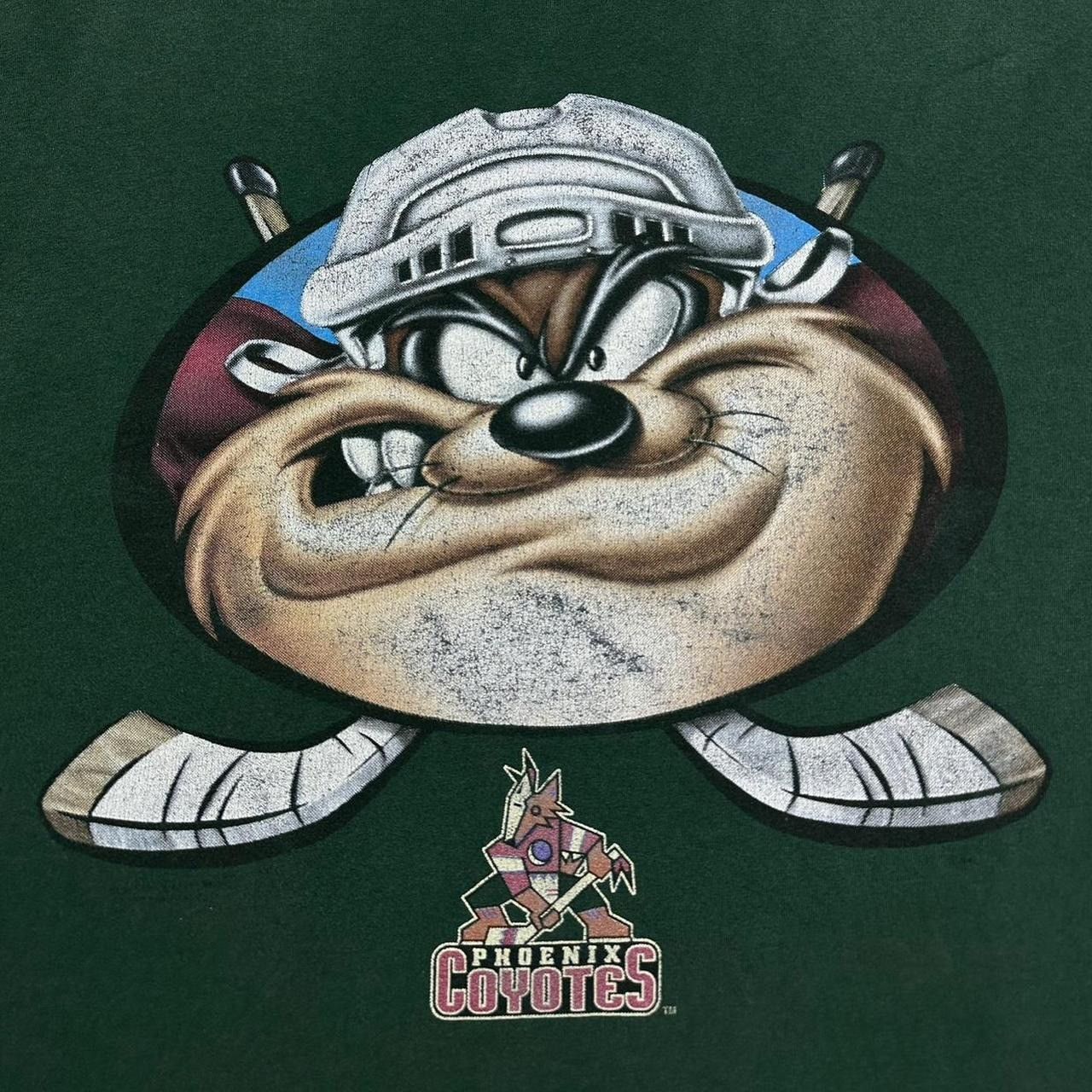 NHL × Vintage × Warner Bros Vintage Phoenix Coyotes Taz Helmet T-Shirt Size US XL / EU 56 / 4 - 3 Thumbnail