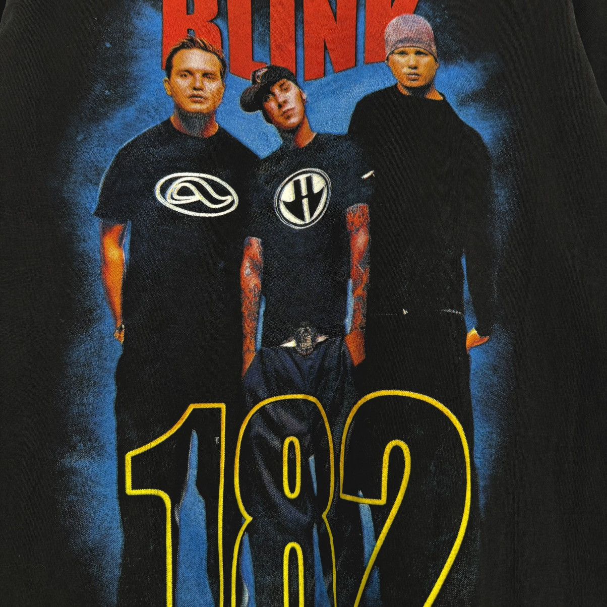 Band Tees Vintage Early 00s Blink 182 Band Pic Euro Rock T Shirt Size US M / EU 48-50 / 2 - 3 Thumbnail