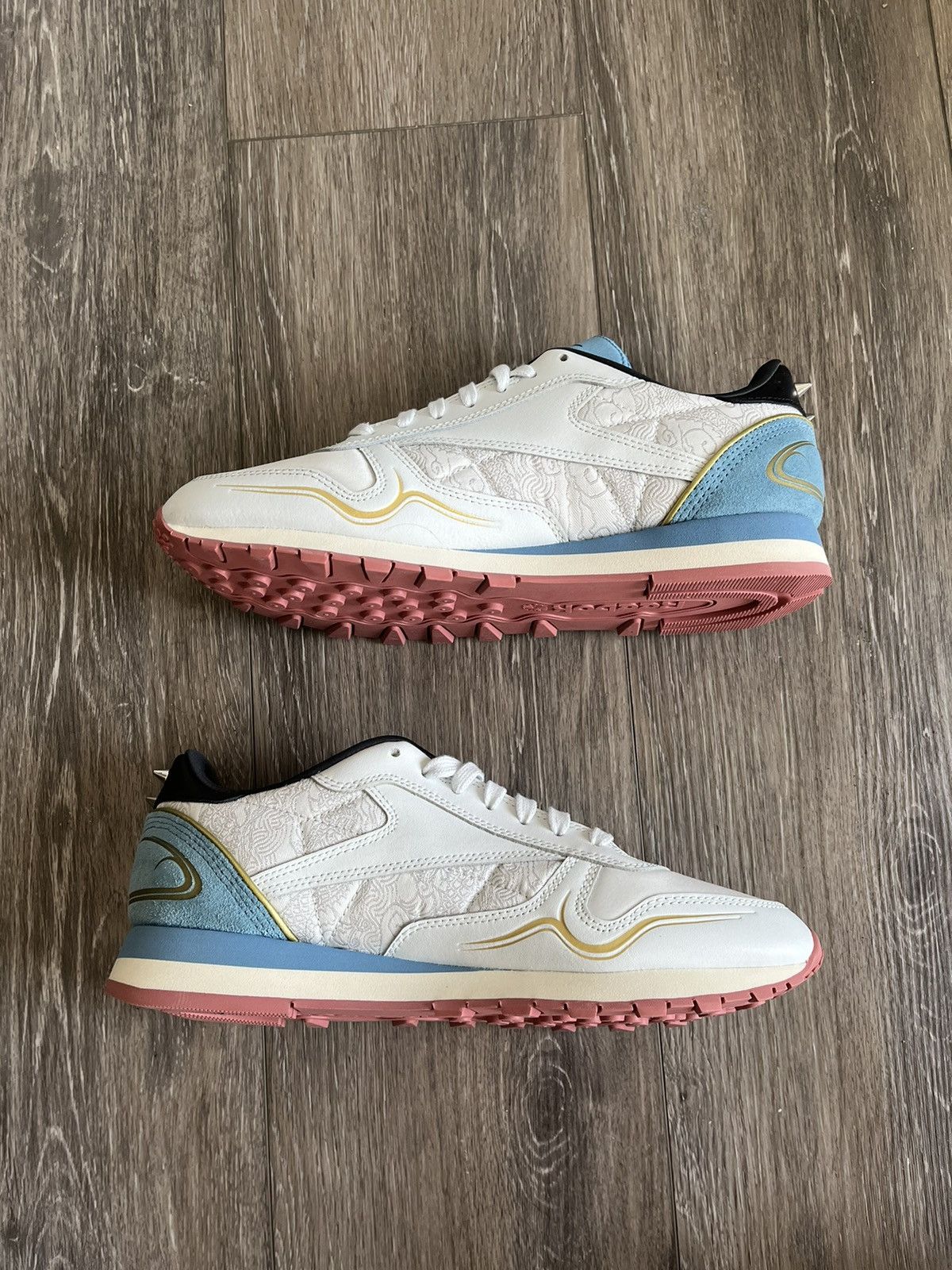 Reebok × Street Fighter Reebok X Street Fighter Chun-Li Size US 9 / EU 42 - 5 Thumbnail