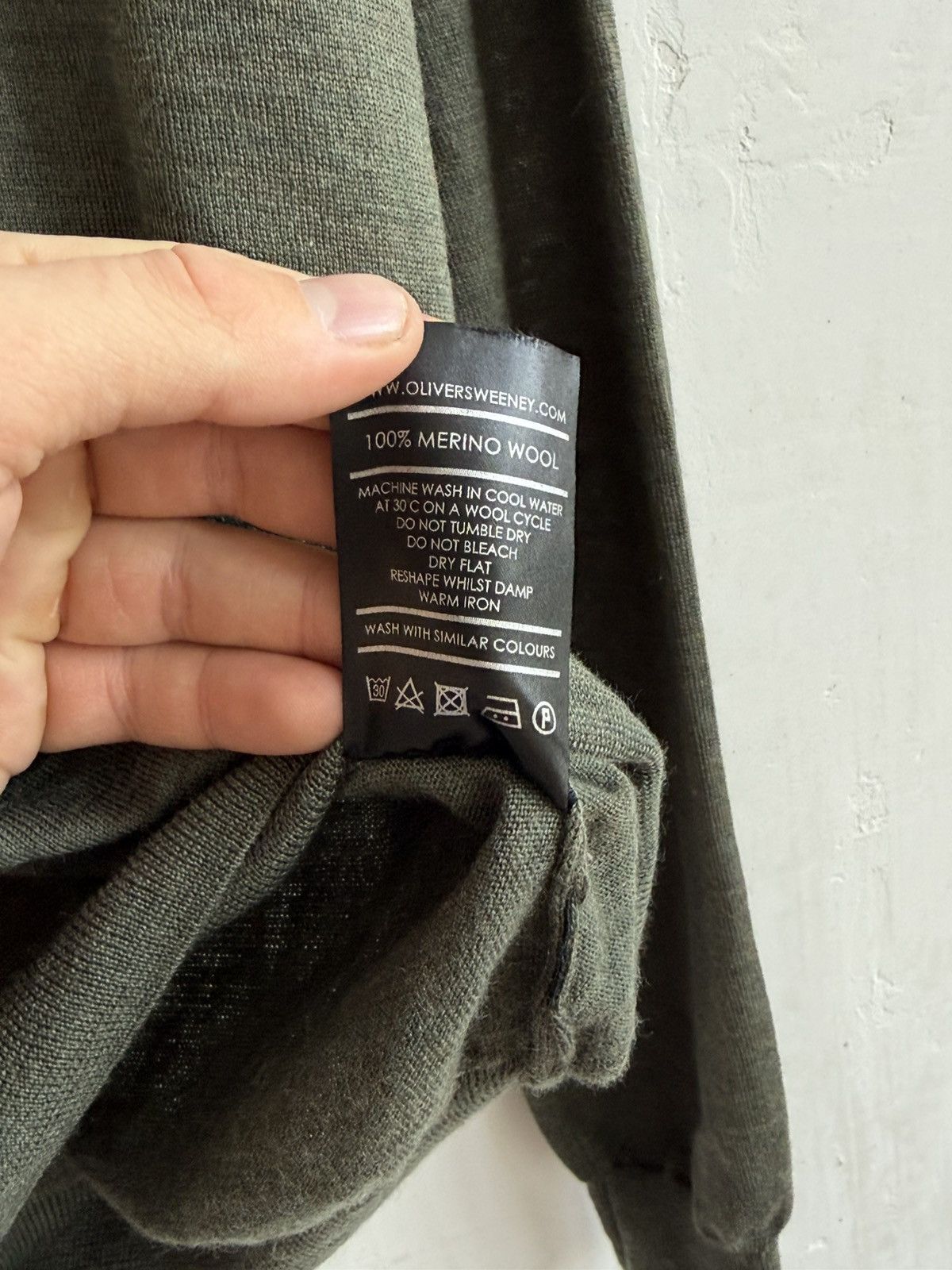 Oliver Sweeney Oliver Sweeney Merino Wool 1/3 zip jumper size L Size US L / EU 52-54 / 3 - 10 Thumbnail