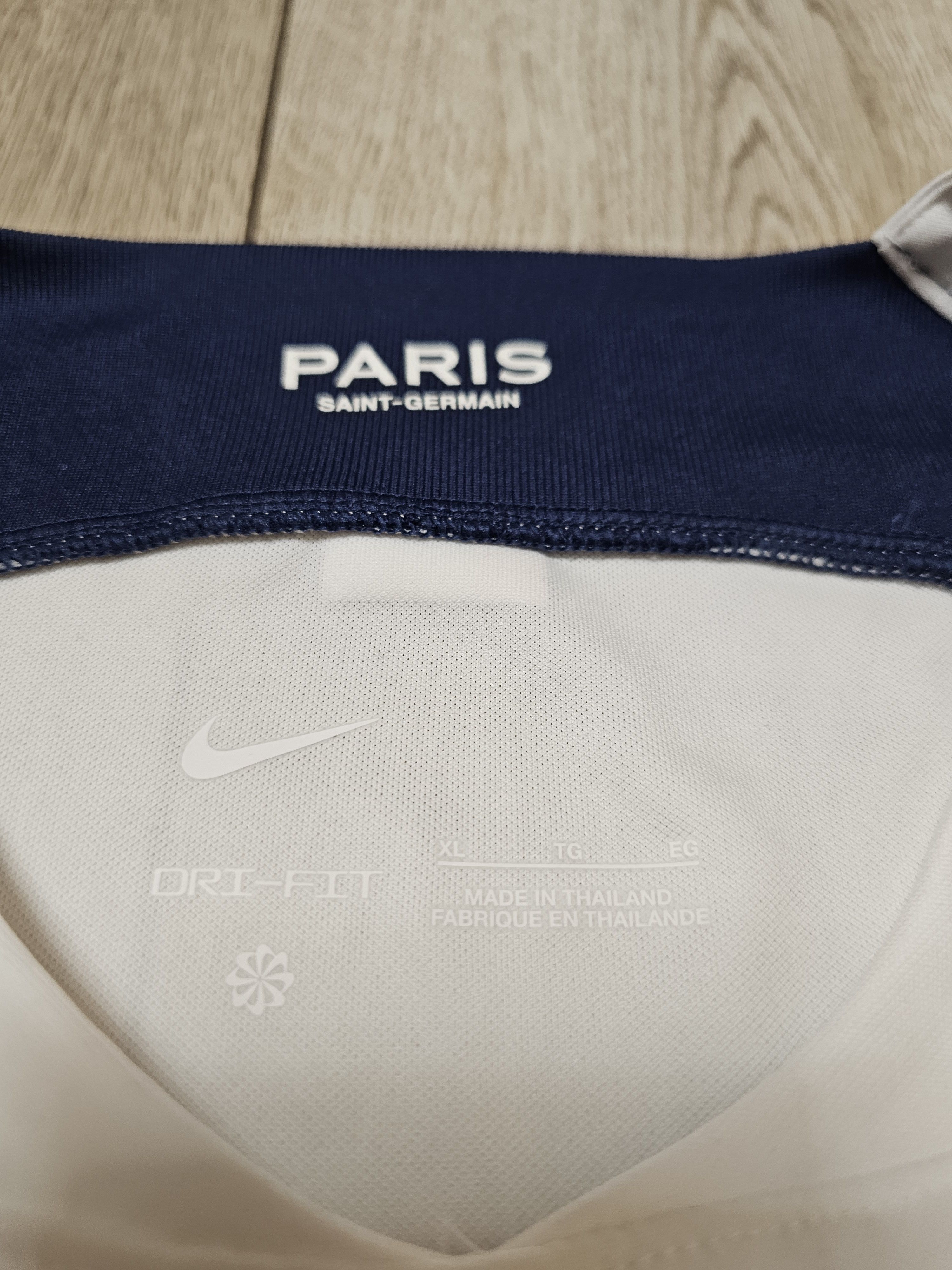 Nike PSG PARIS SAINT-GERMAIN 2023 2024 FOOTBALL SOCCER JERSEY Size US XL / EU 56 / 4 - 8 Thumbnail