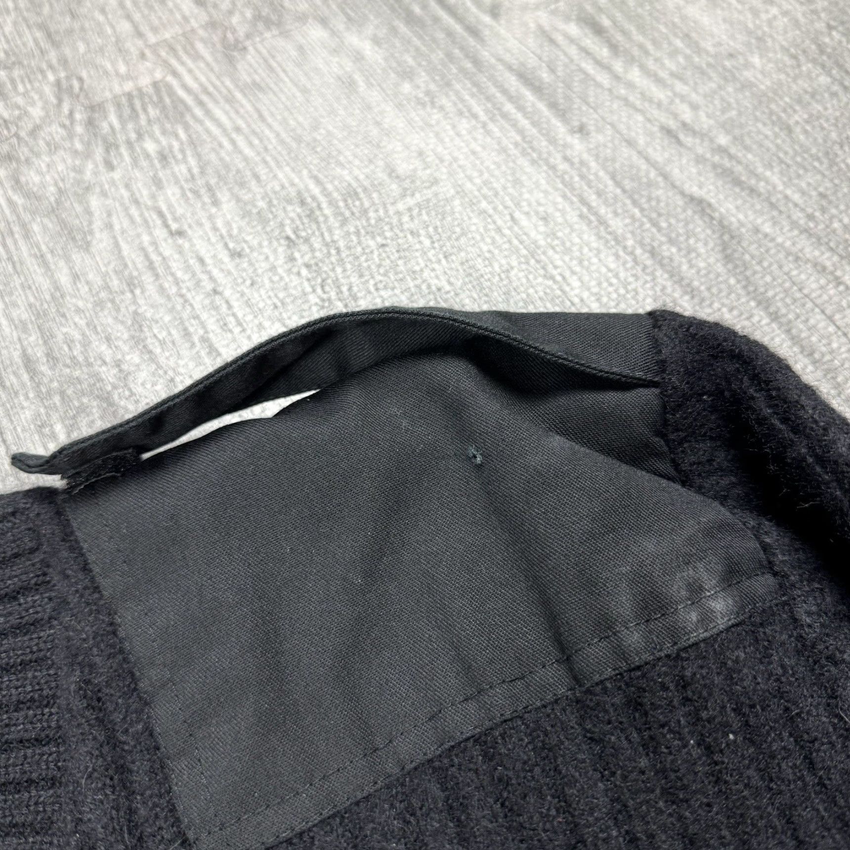 Commando VINTAGE Jack Young Wool Military Commando Sweater USA Made Black Sz M - Long Sleeve, Heavyweight, Breathable, Classic Fit, Solid Pattern, Men's Size US M / EU 48-50 / 2 - 5 Thumbnail