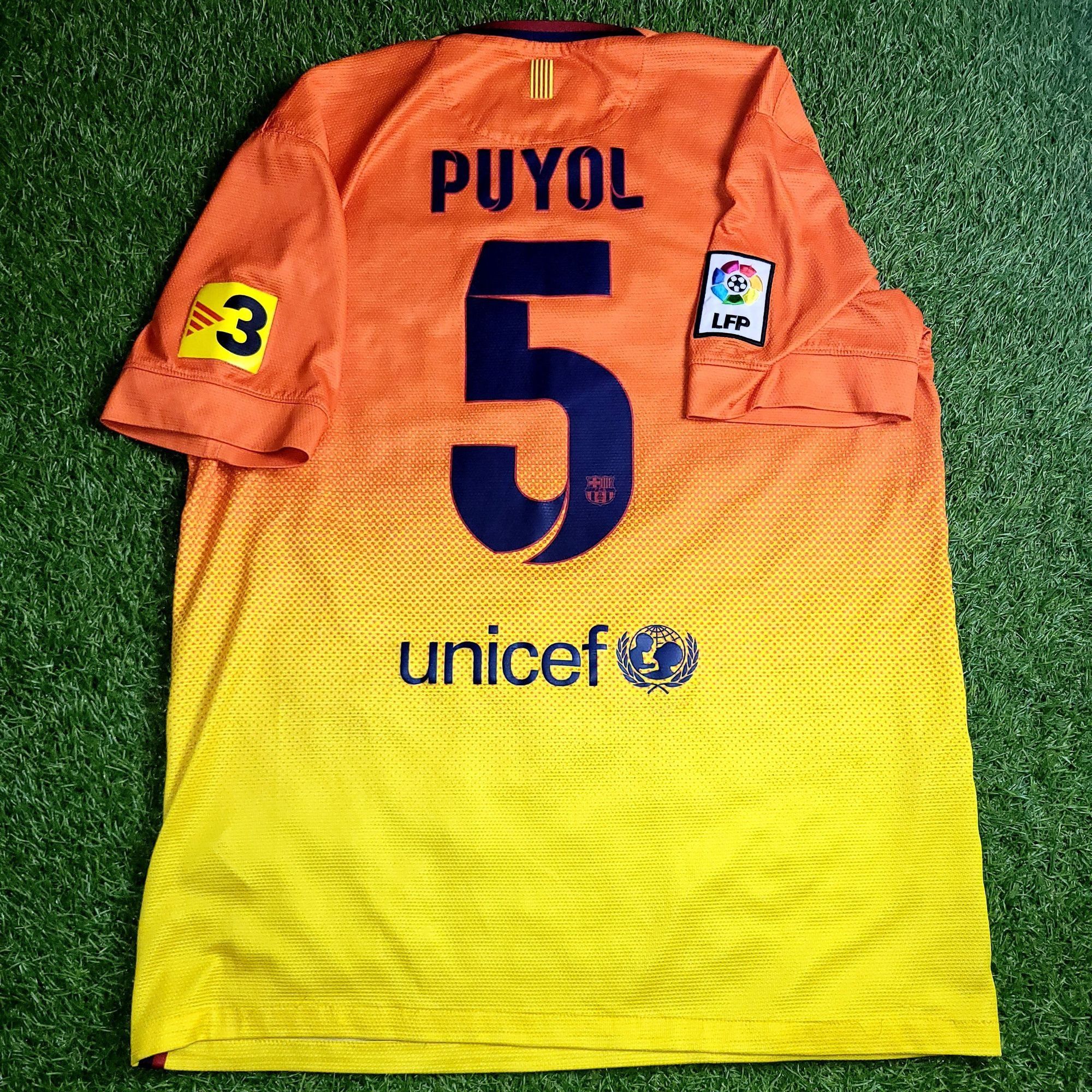 Nike Puyol Barcelona 2012 2013 Away Soccer Jersey Shirt M Size US M / EU 48-50 / 2 - 1 Thumbnail