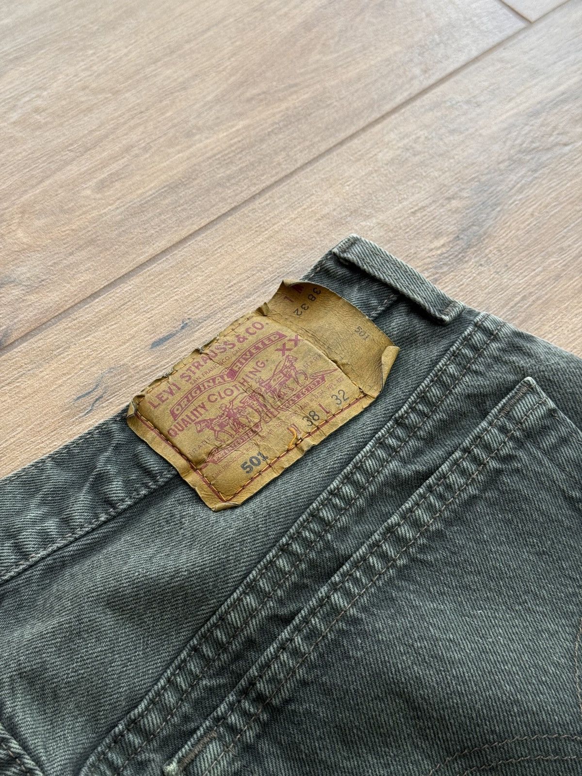 Vintage Vintage Levi's Made in USA Emerald Green Heavyweight Jeans Size US 38 / EU 54 - 12 Thumbnail
