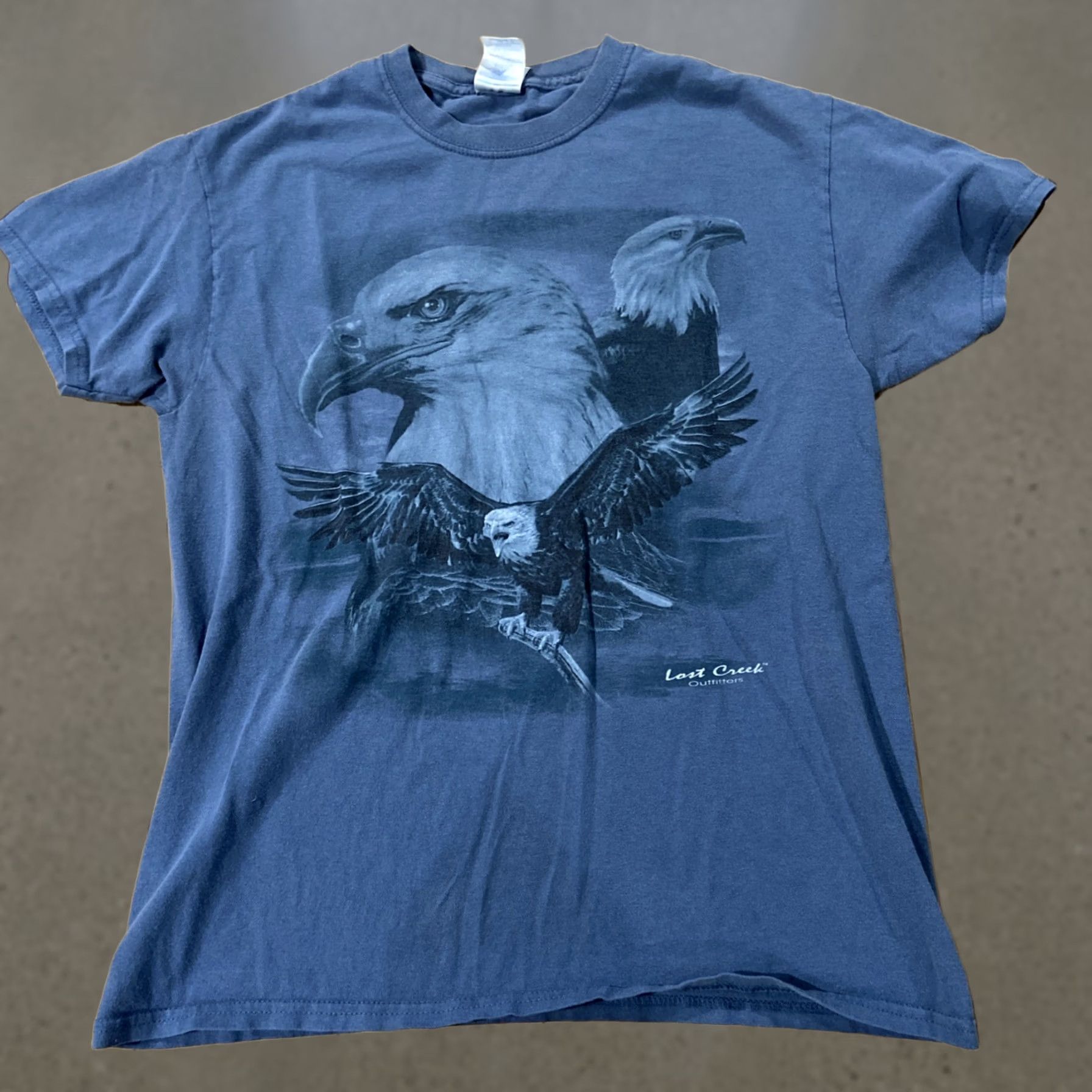 Gildan VINTAGE 90s Lost Creek Outfitters Blue Eagle T Shirt Medium Men Cotton Crew Neck Short Sleeve Gildan Regular XS? No Size US M / EU 48-50 / 2 - 1 Thumbnail