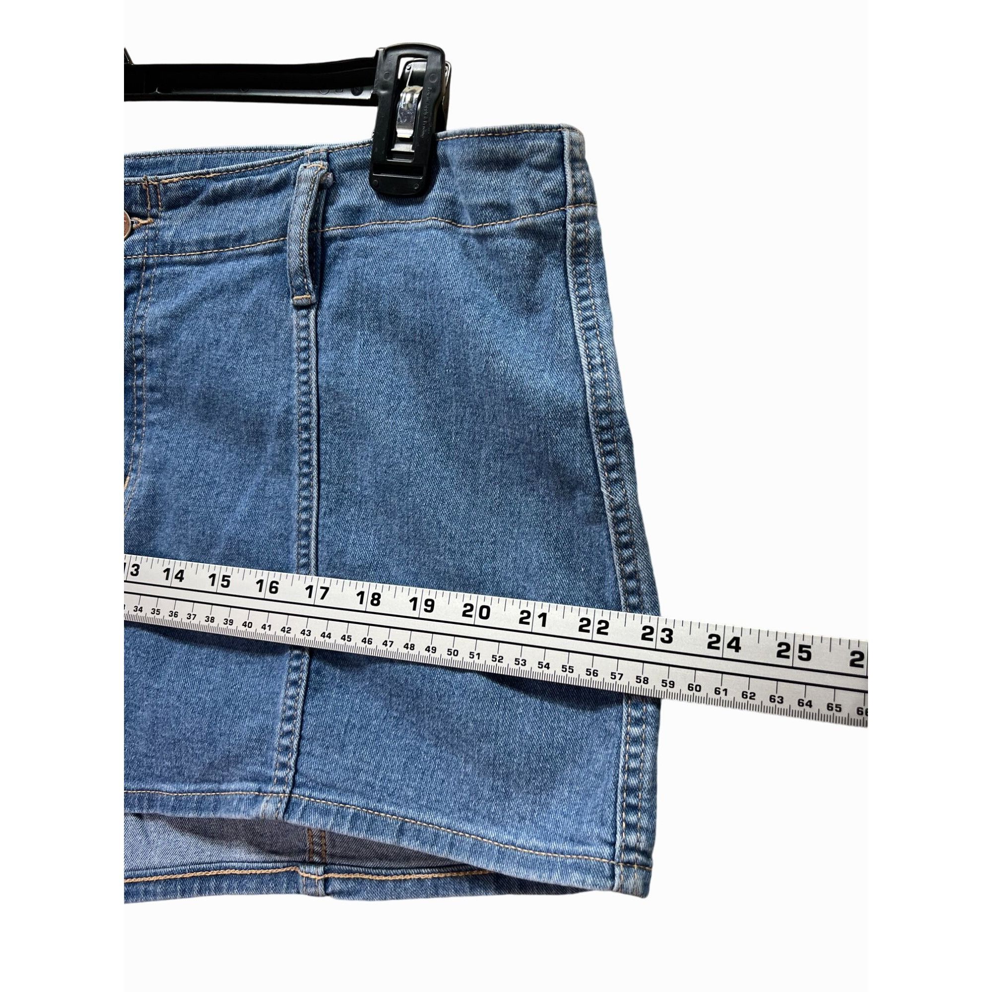 Other Wild Fable - Women's Super-High Rise Jean Shorts- 2.5 in Ins Size 36" / US 14 / IT 50 - 4 Thumbnail