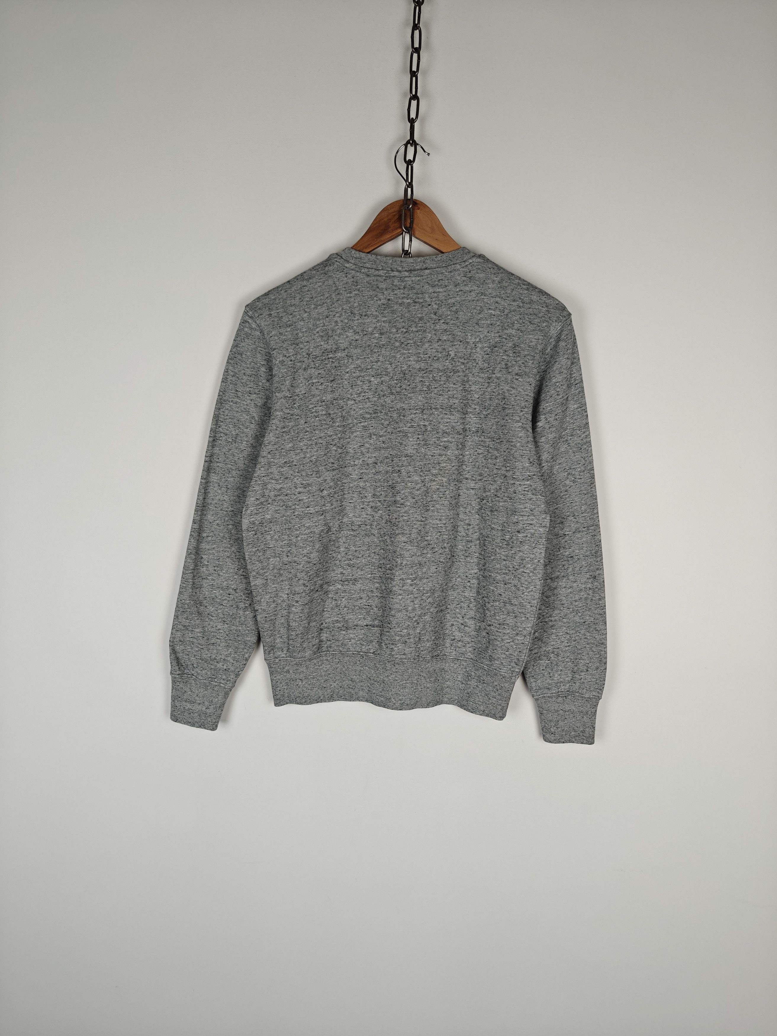 Champion Champion Sweatshirt Crewneck Pullover Center Logo size S Size US S / EU 44-46 / 1 - 9 Thumbnail