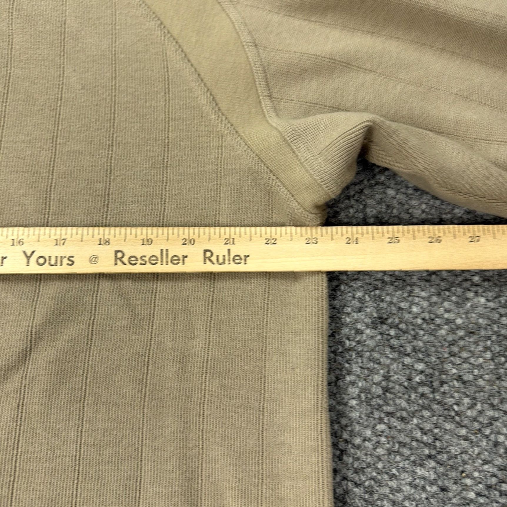 Vintage VINTAGE Columbia Sweater Mens 2XL Beige V Neck Knit Pullover Outdoor Casual XCO Size US XXL / EU 58 / 5 - 8 Thumbnail