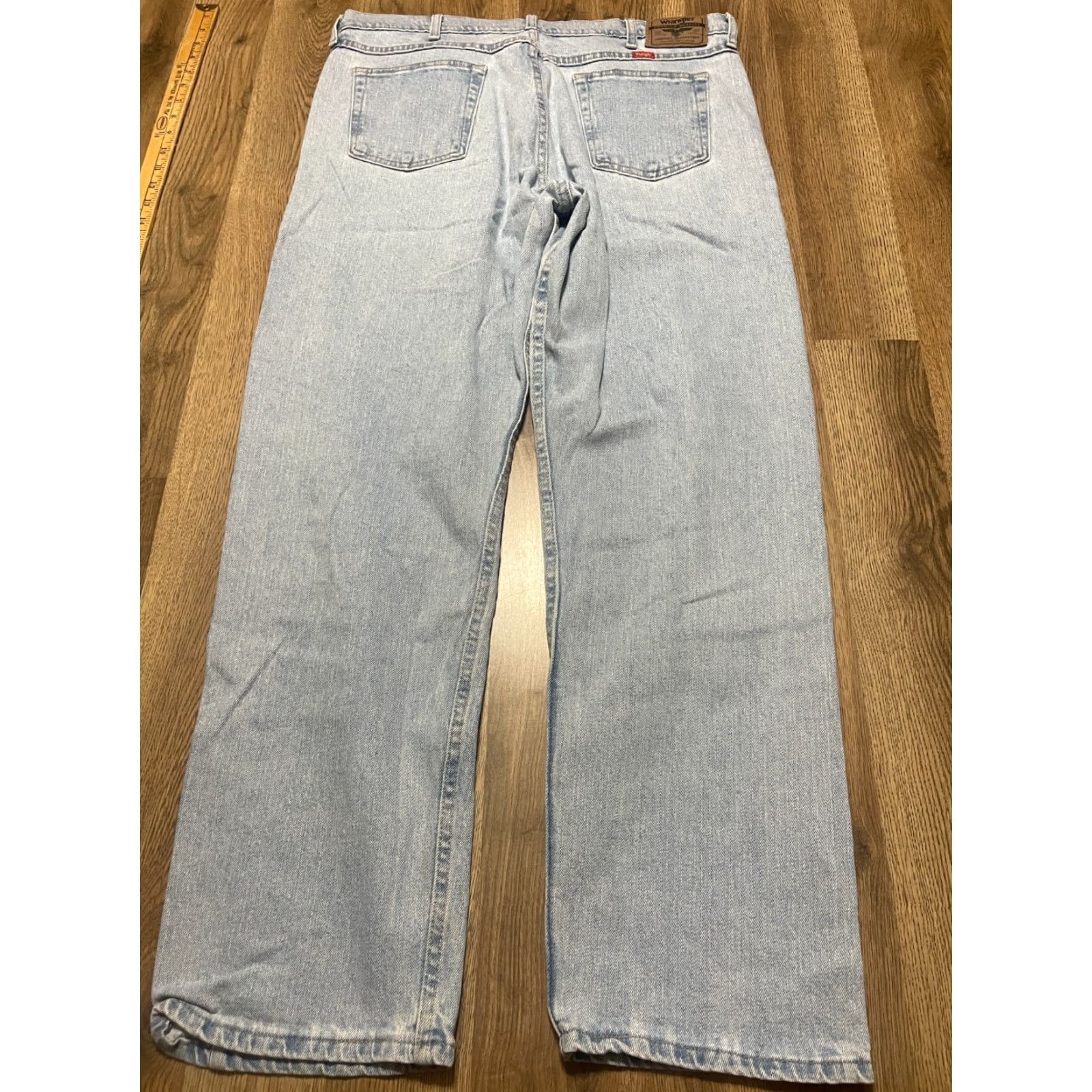 Wrangler Wrangler Jeans Men's 36x32 Blue Denim Light Wash Straight Leg 5-Pocket Pockets Regular Fit Vintage: No Mens Size US 36 / EU 52 - 2 Thumbnail