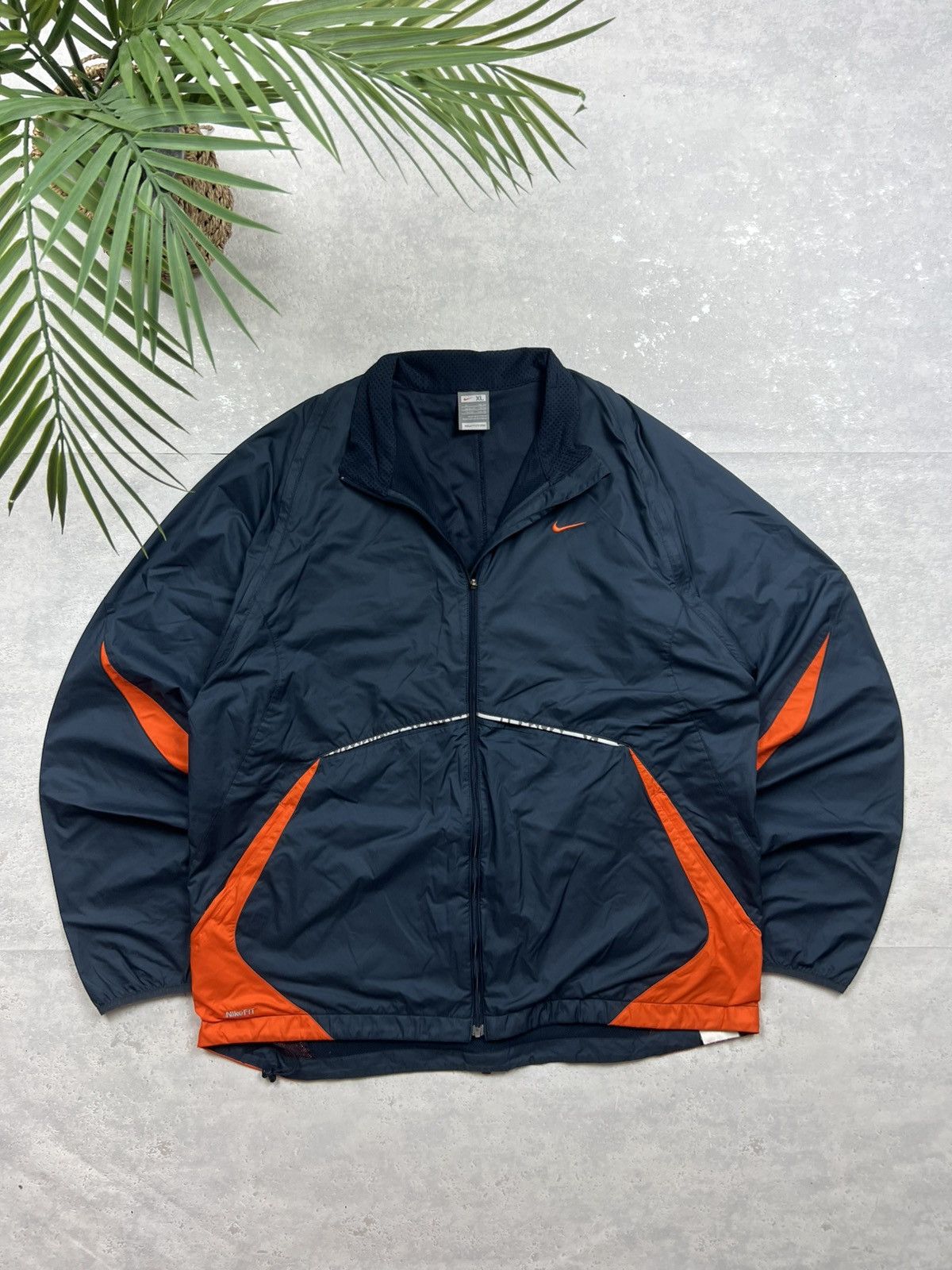 Nike 90s Nike Swoosh Vintage Y2K Oversized Nylon Retro Jacket Size US XL / EU 56 / 4 - 1 Thumbnail
