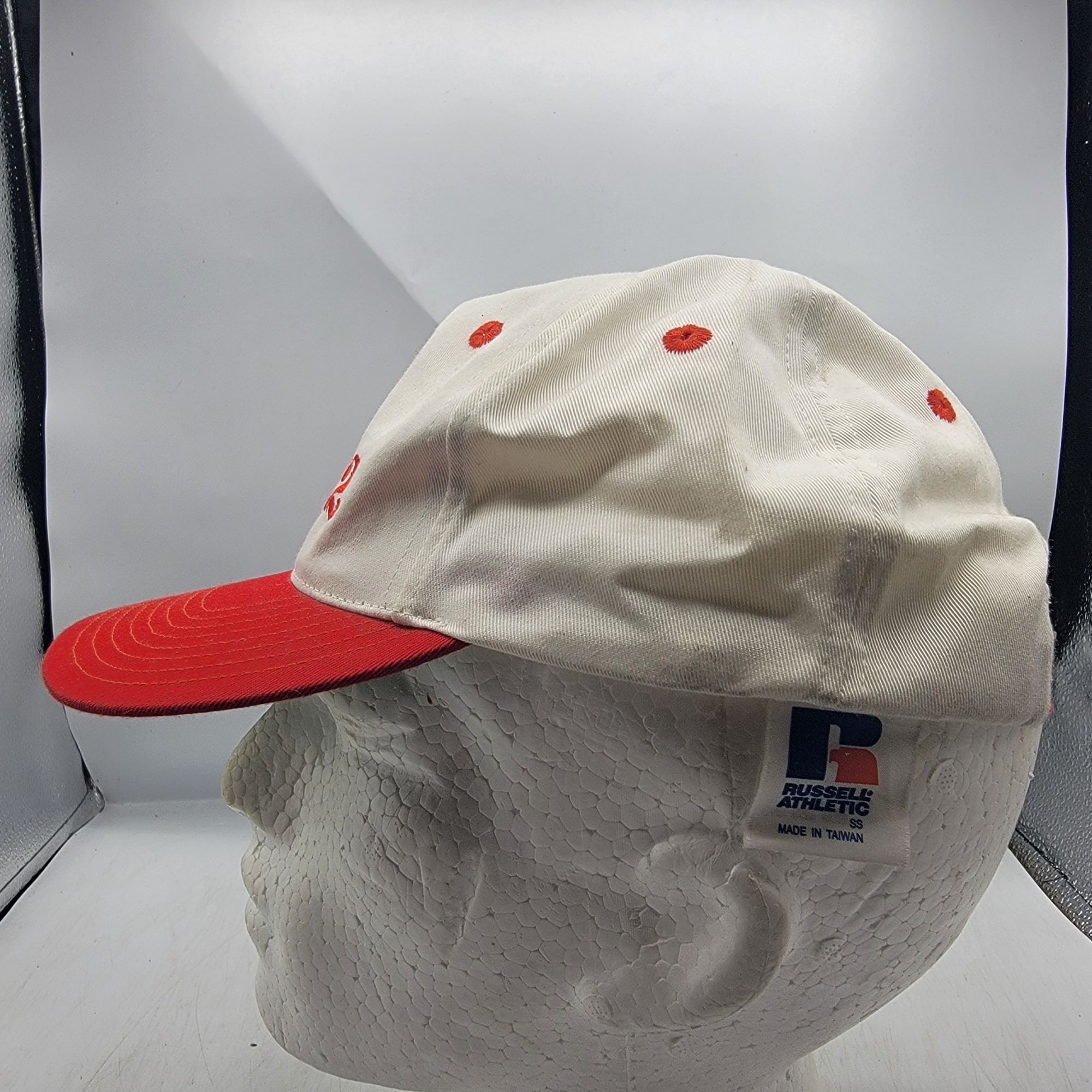 Russell Athletic Russell Athletic Bell 222 Snapback Cap Red White Hat Casual Size ONE SIZE - 2 Thumbnail
