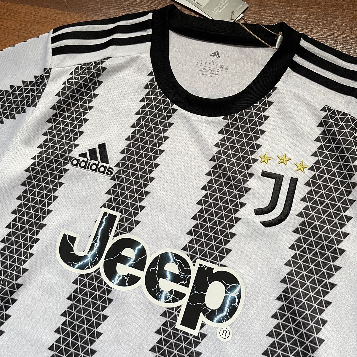 Adidas JUVENTUS ADIDAS 2022/2023 FOOTBALL HOME JERSEY #22 DI MARIA Size US L / EU 52-54 / 3 - 4 Thumbnail
