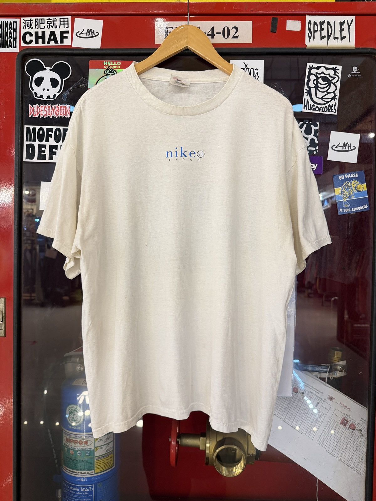 Nike Vintage Nike 90's T-shirt Size US L / EU 52-54 / 3 - 2 Thumbnail