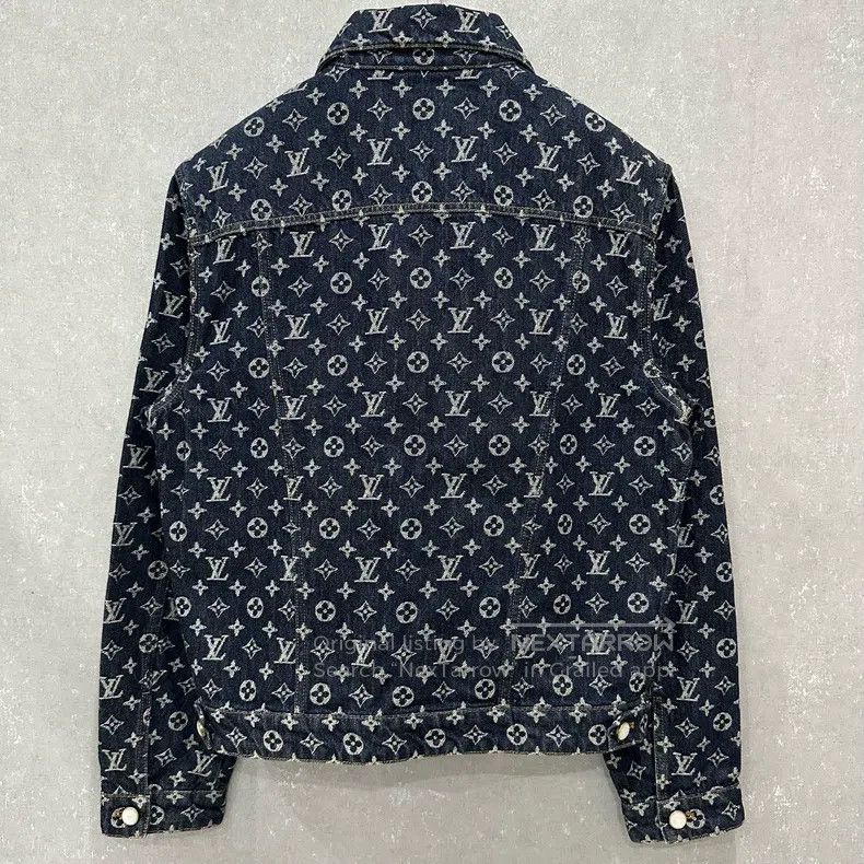 Louis Vuitton Louis Vuitton Full logo pearl button denim jacket Size US S / EU 44-46 / 1 - 2 Thumbnail