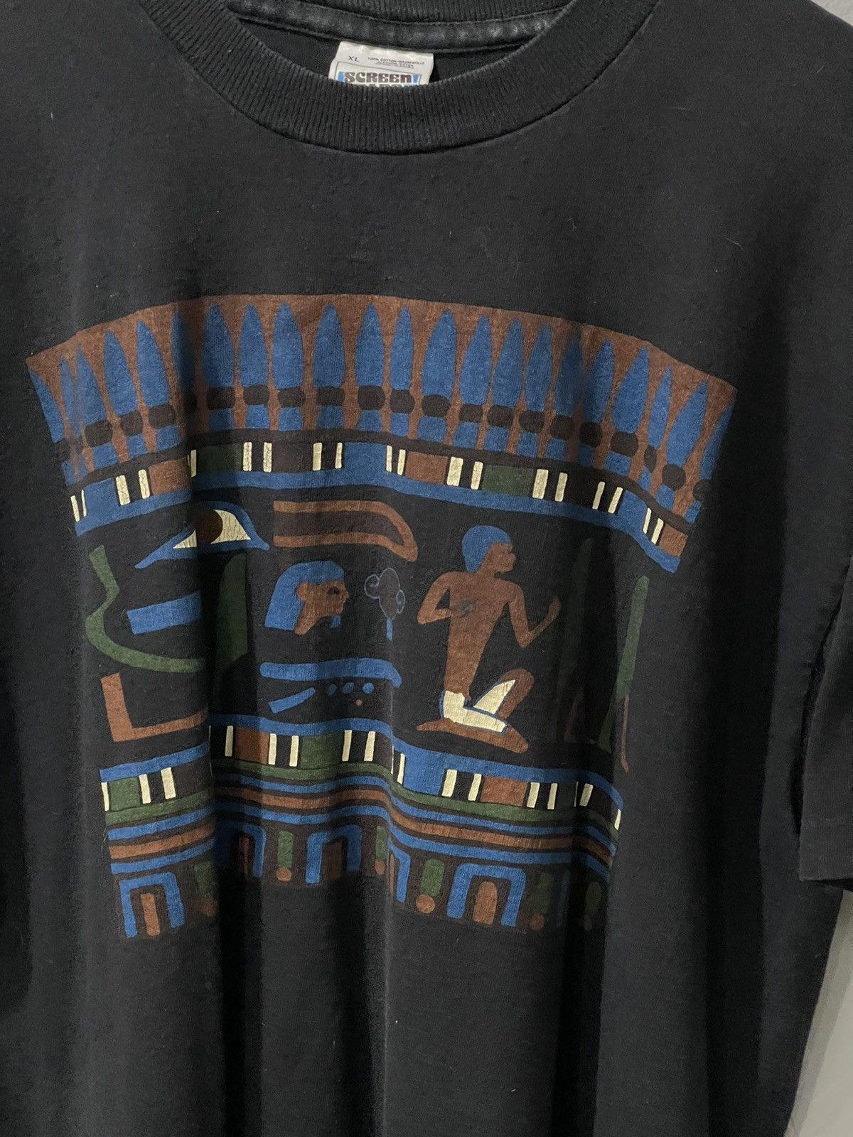 Vintage Vintage British Museum “Egyptian Hieroglyphs” SS Shirt XL Size US XL / EU 56 / 4 - 2 Thumbnail