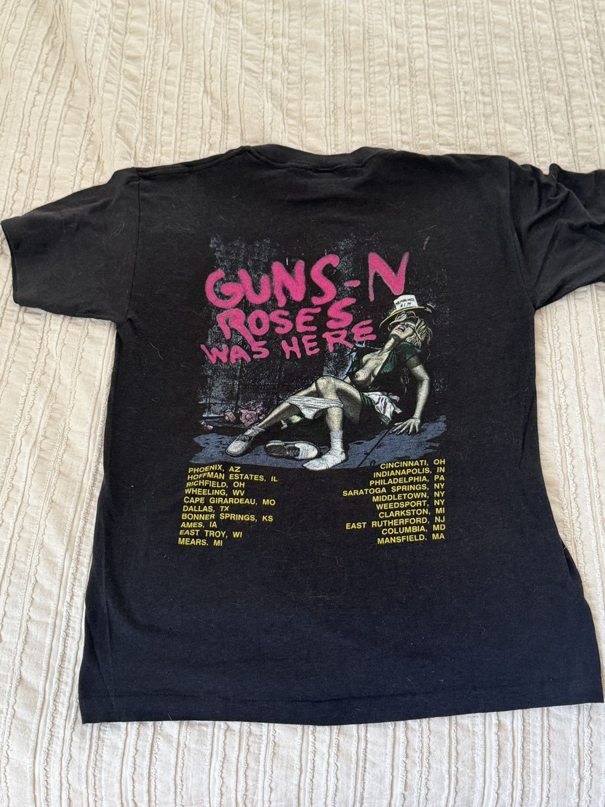 Other Vintage banned Guns N Roses tour tee Size US L / EU 52-54 / 3 - 2 Thumbnail