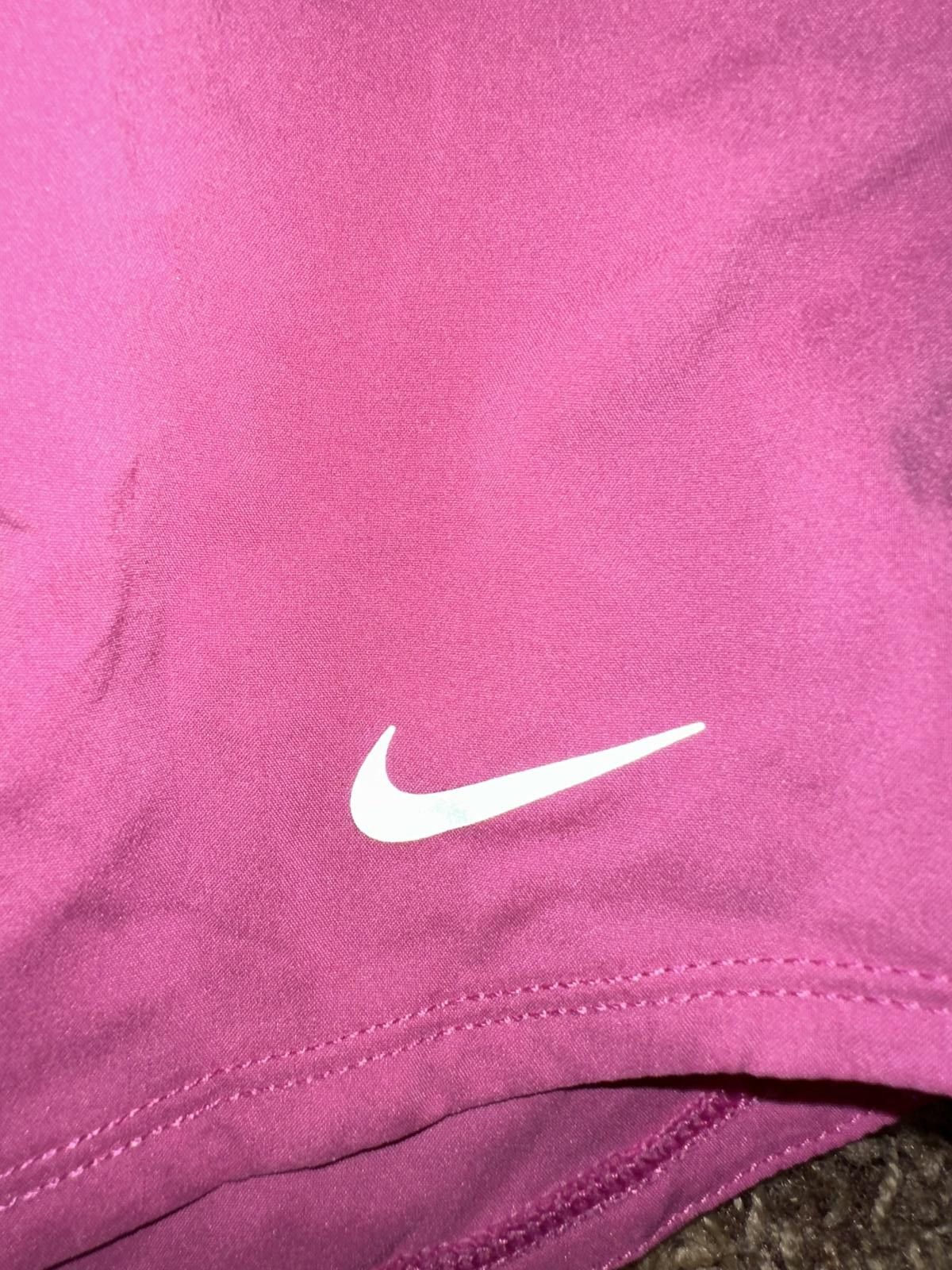 Nike Nike Women’s One Dri-FIT Mid-Rise 3" Brief-Lined Shorts Size 28" / US 6 / IT 42 - 2 Thumbnail