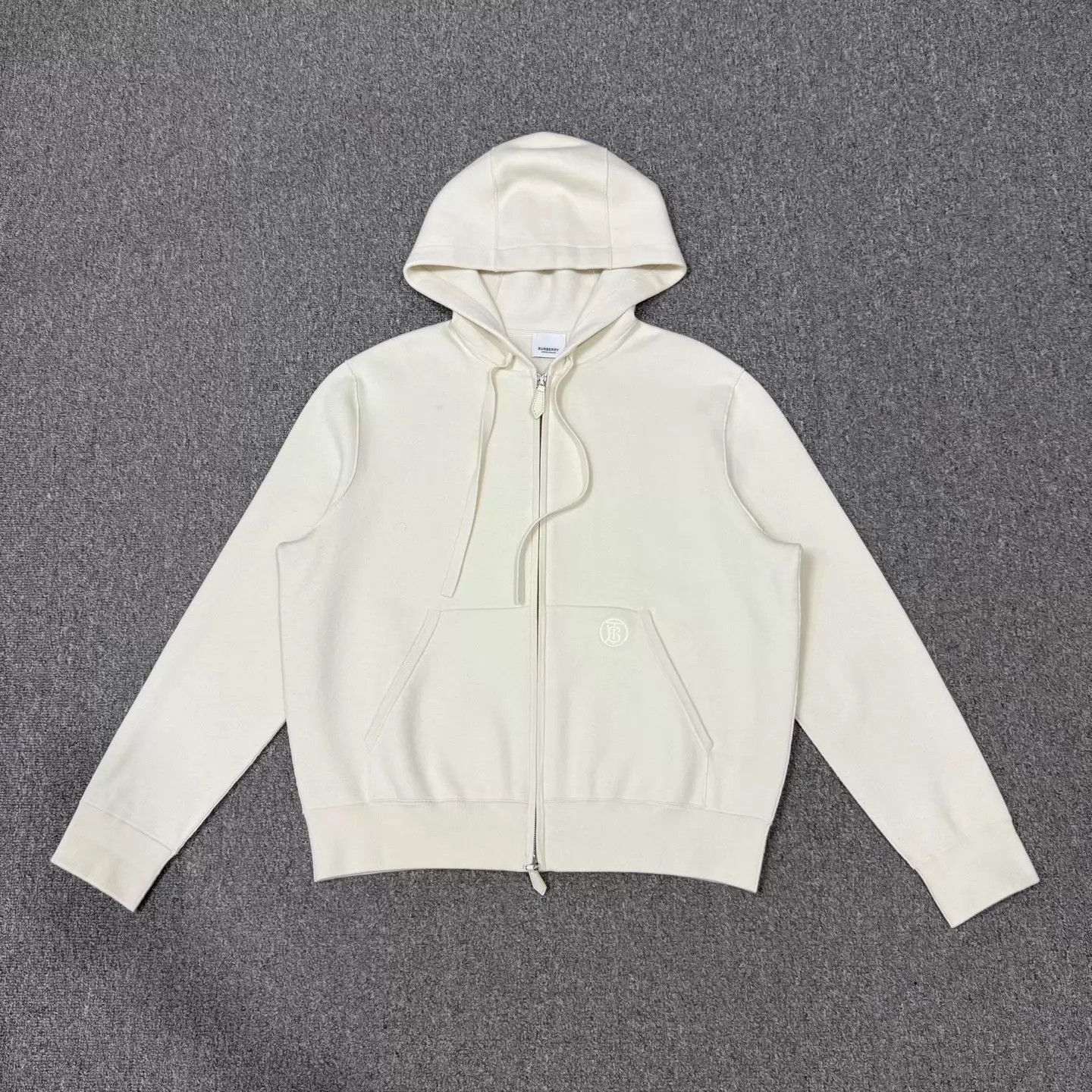 Burberry Burberry White Cashmere Knit Zip Hoodie M 99 New Size M / US 6-8 / IT 42-44 - 1 Thumbnail
