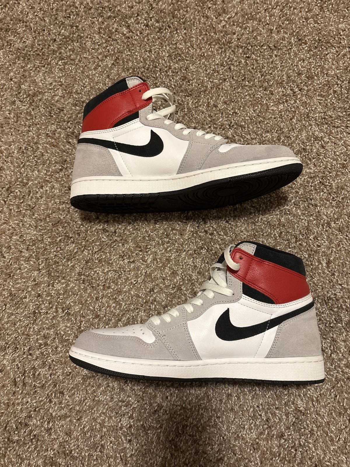 Jordan Brand × Nike Air Jordan 1 High “Light Smoke Grey” Size US 10.5 / EU 43-44 - 3 Thumbnail
