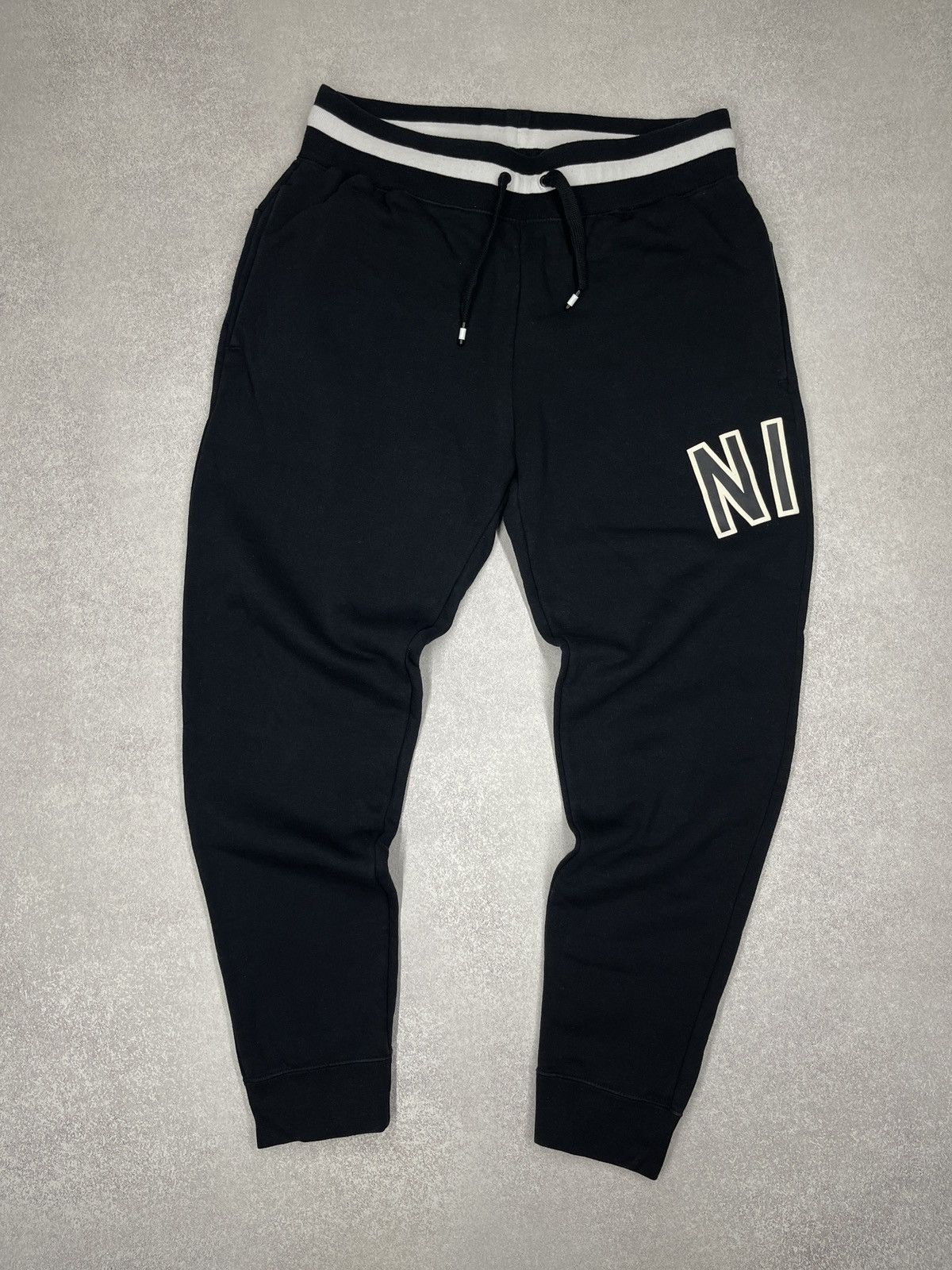 Nike Mens Nike Air Fleece Sweatpants Black Big Logo Drill Y2K Size US 34 / EU 50 - 2 Thumbnail