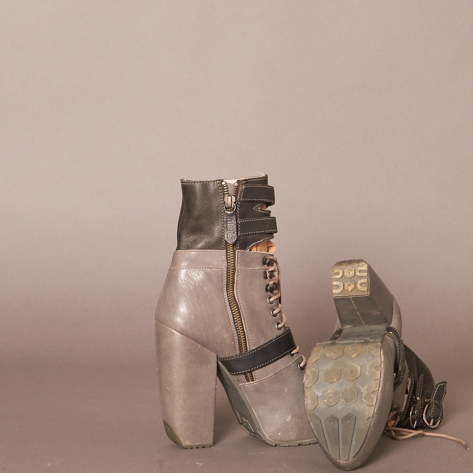 Miista Miista Andee Platform Buckle Gray Heels Boots 2011 Size US 5 / IT 35 - 5 Thumbnail