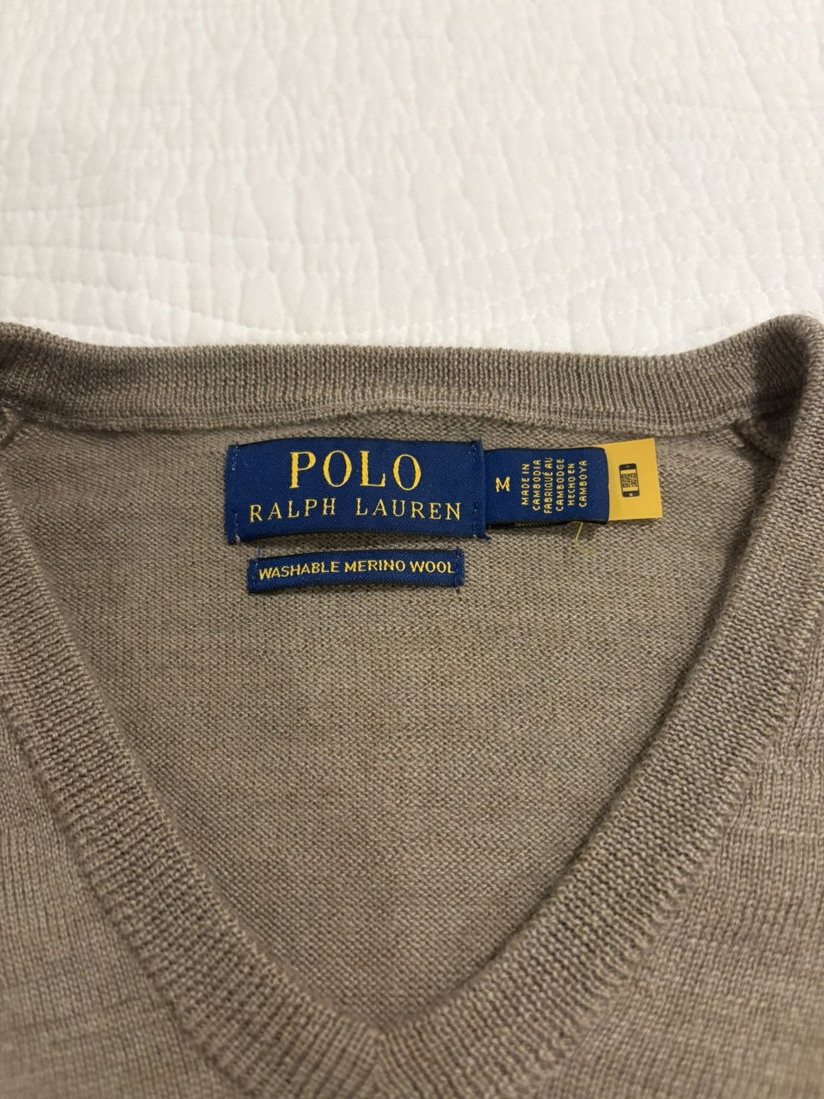 Polo Ralph Lauren Polo Ralph Lauren Men's Washable Wool V-Neck Sweater Size US M / EU 48-50 / 2 - 2 Thumbnail