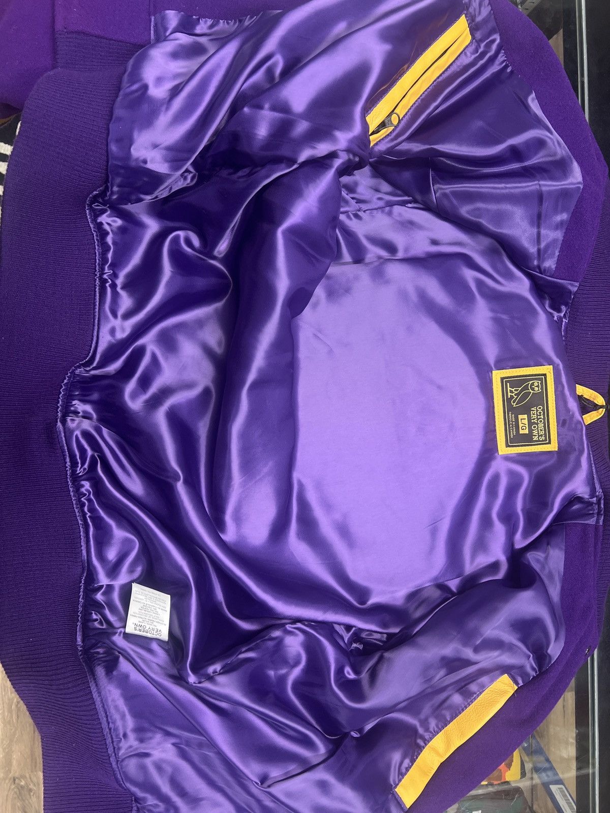 October's Very Own BRAND NEW OCTOBERS VERY OWN x LA LAKERS VARISTT JACKET Size US L / EU 52-54 / 3 - 5 Thumbnail