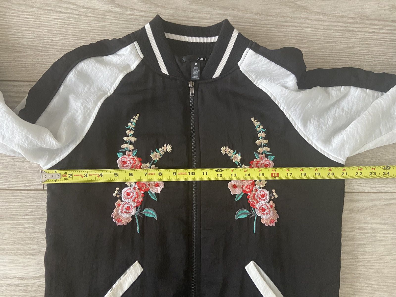 AQUA Aqua by Bloomingdale’s women’s jacket. Size: M/S Size S / US 4 / IT 40 - 4 Thumbnail