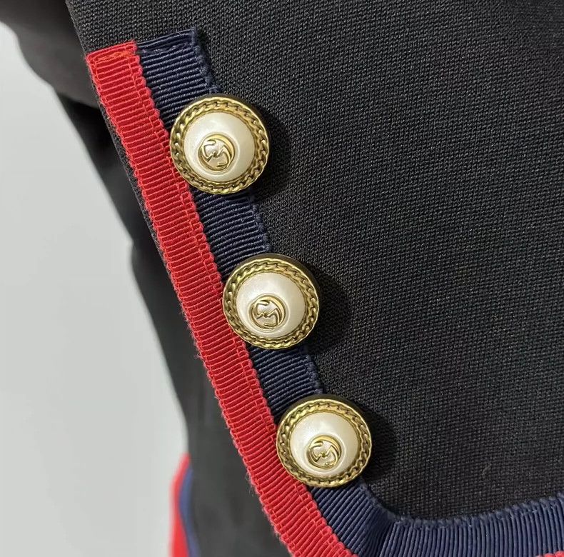 Gucci Gucci Black and red pearl button clip jacket 2501-Nextarrow Size US XXS / EU 40 - 5 Thumbnail