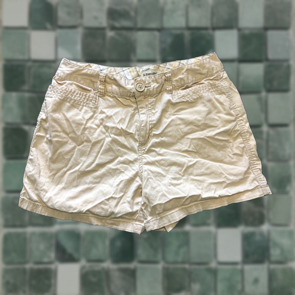 Vintage VINTAGE St Johns Bay Shorts Womens Size 8 Beige Cotton Spandex Size 30" / US 8 / IT 44 - 1 Thumbnail