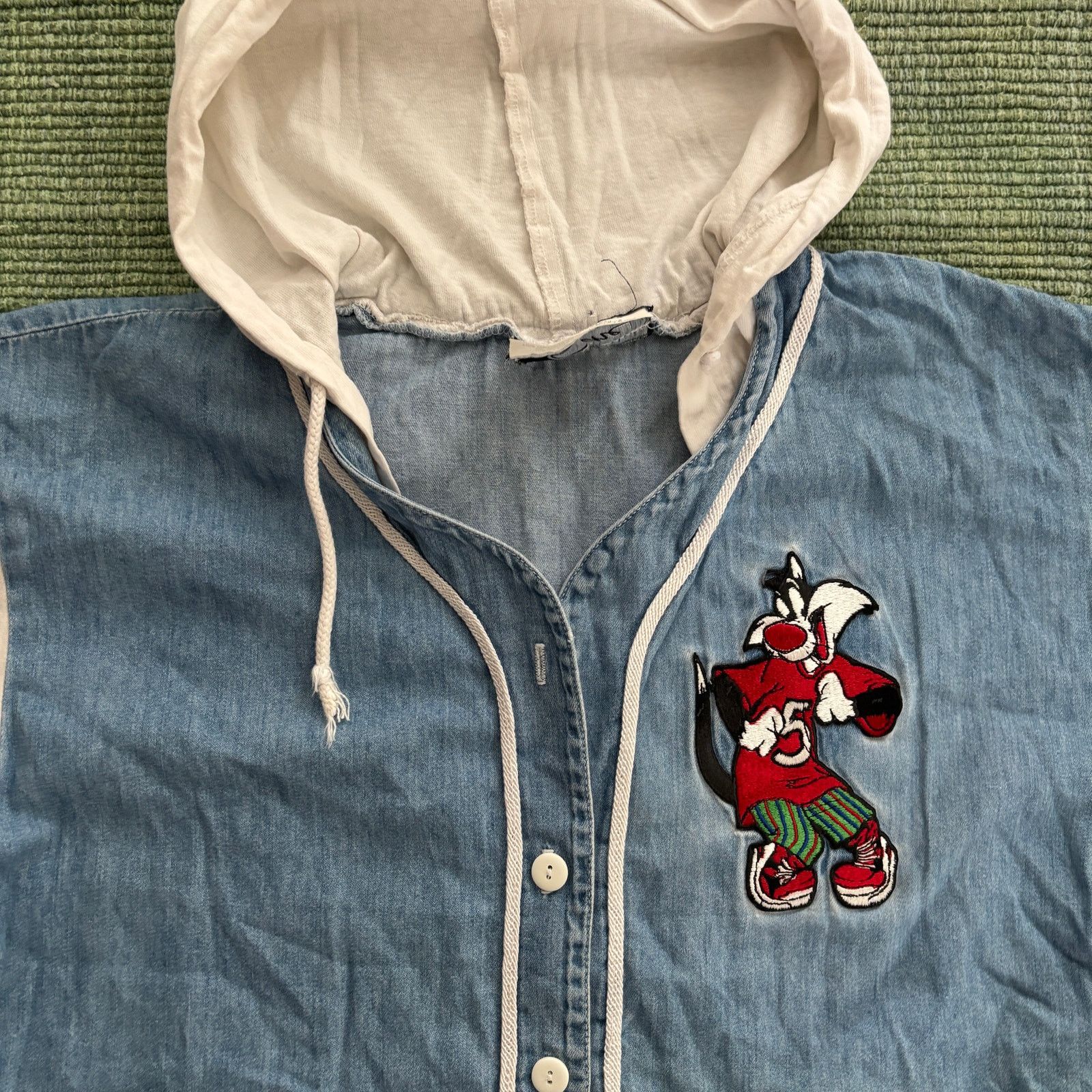 Vintage Vintage 90s Sylvester Looney Tunes Denim Button Up Hoodie M Size US M / EU 48-50 / 2 - 2 Thumbnail